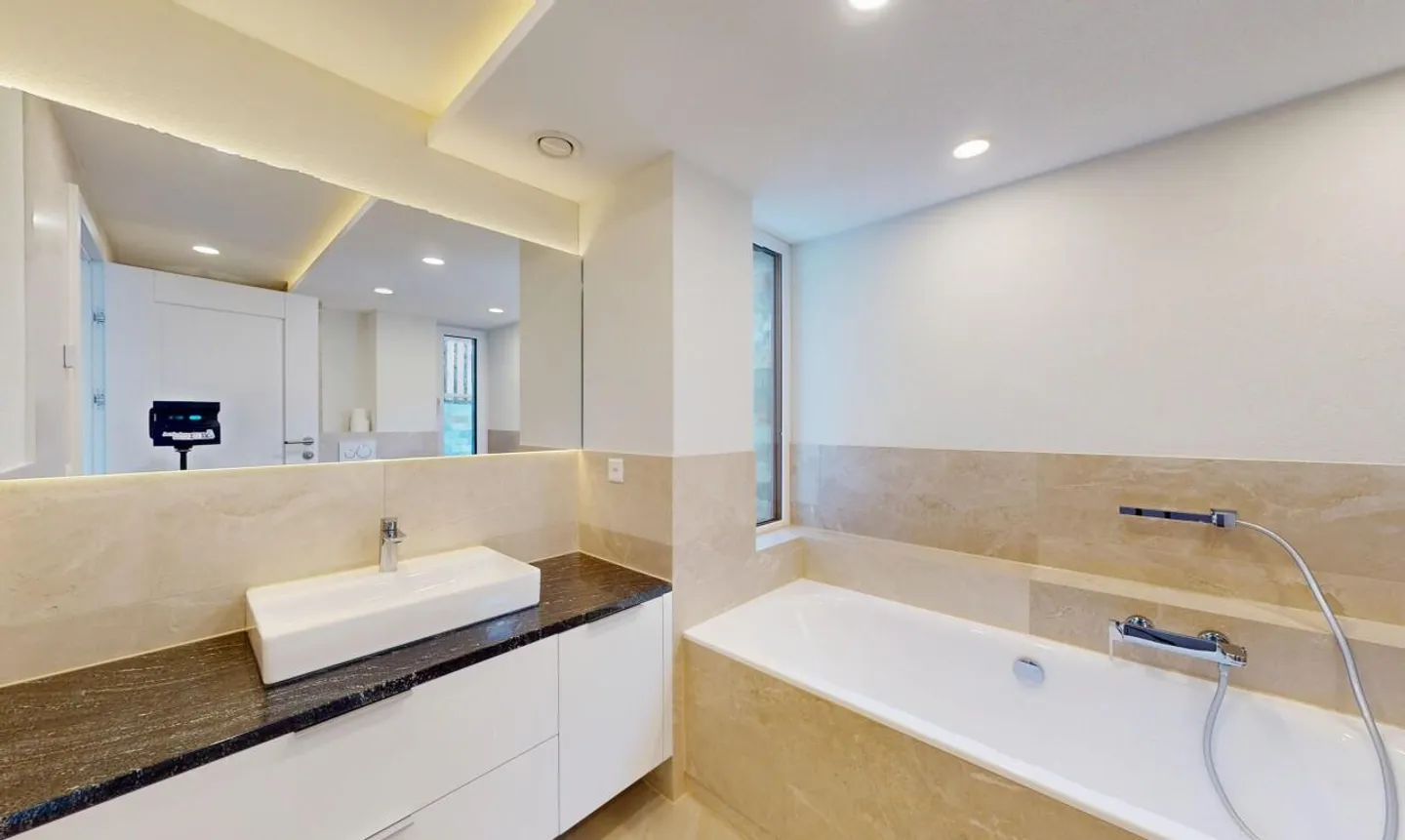 Neubau mit atemberaubendem Bergblick - Foto 12 von 13