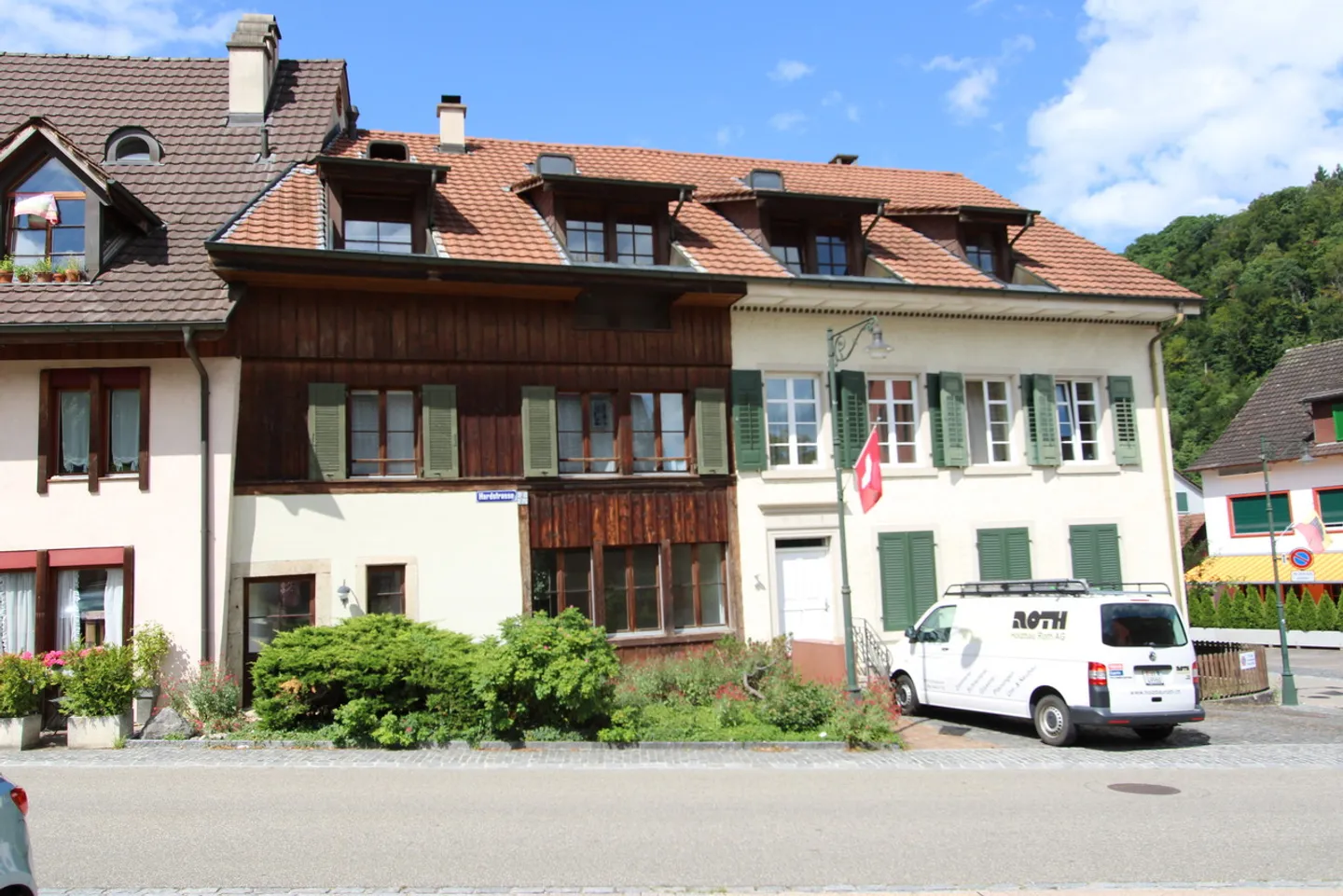 Residential building for sale - Photo 3 of 11