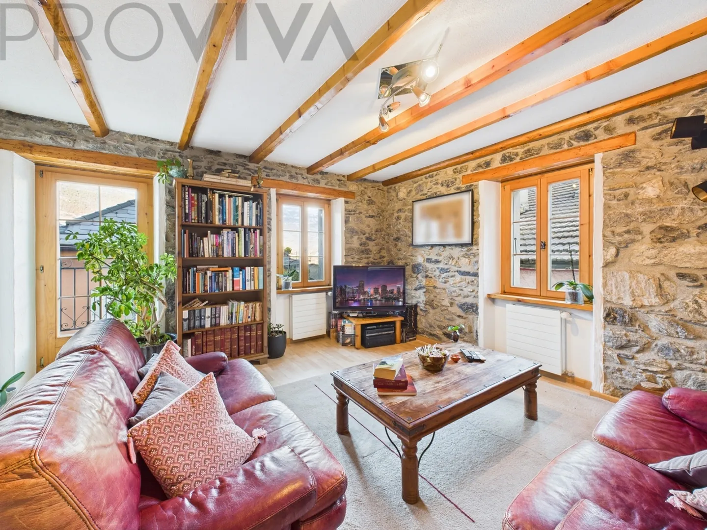 Charmante maison multifamiliale avec caractère et proximité du téléphérique - Photo 2 sur 8