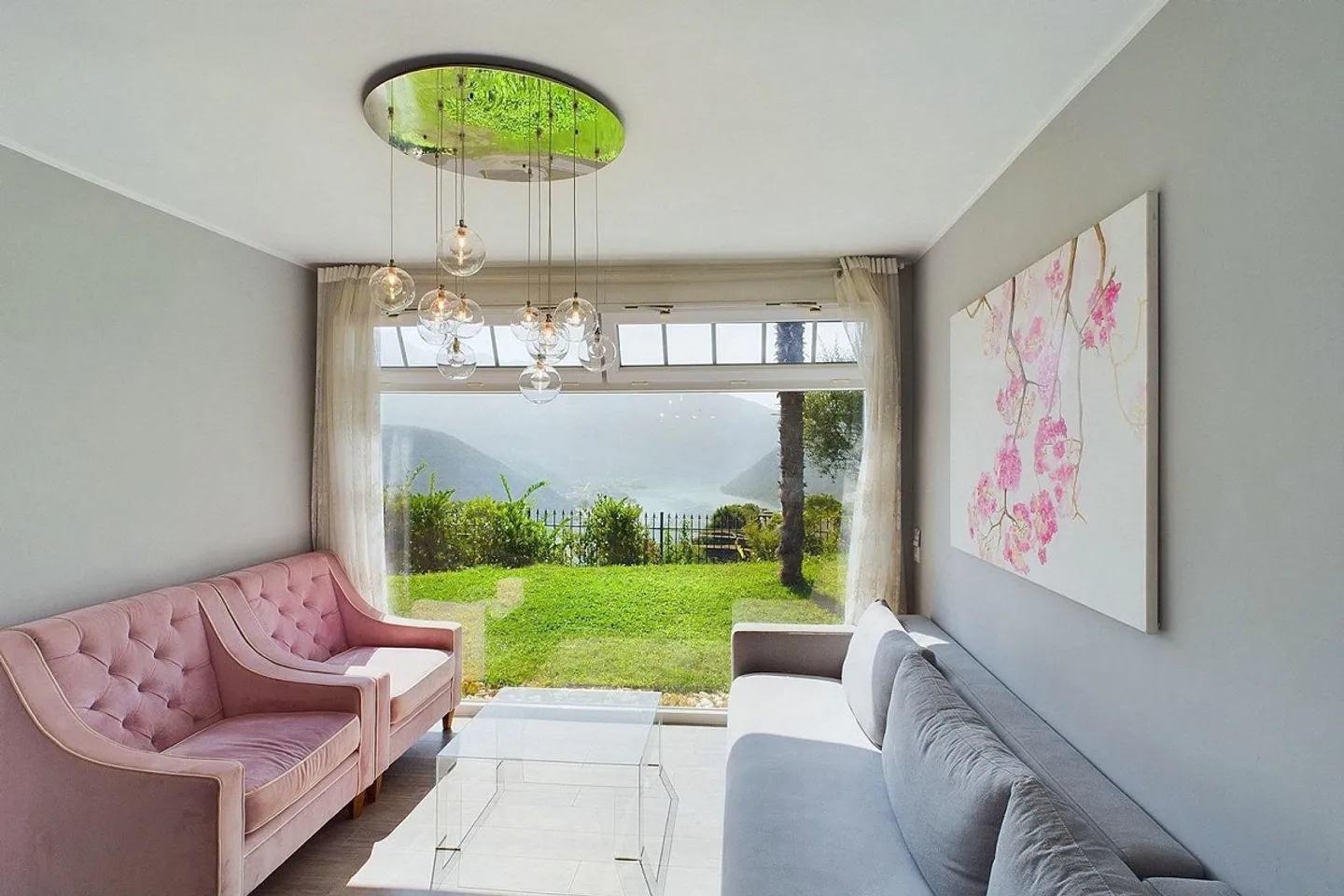 Carona (Lugano) - Living with a fascinating panoramic view | C... - Photo 3 of 13