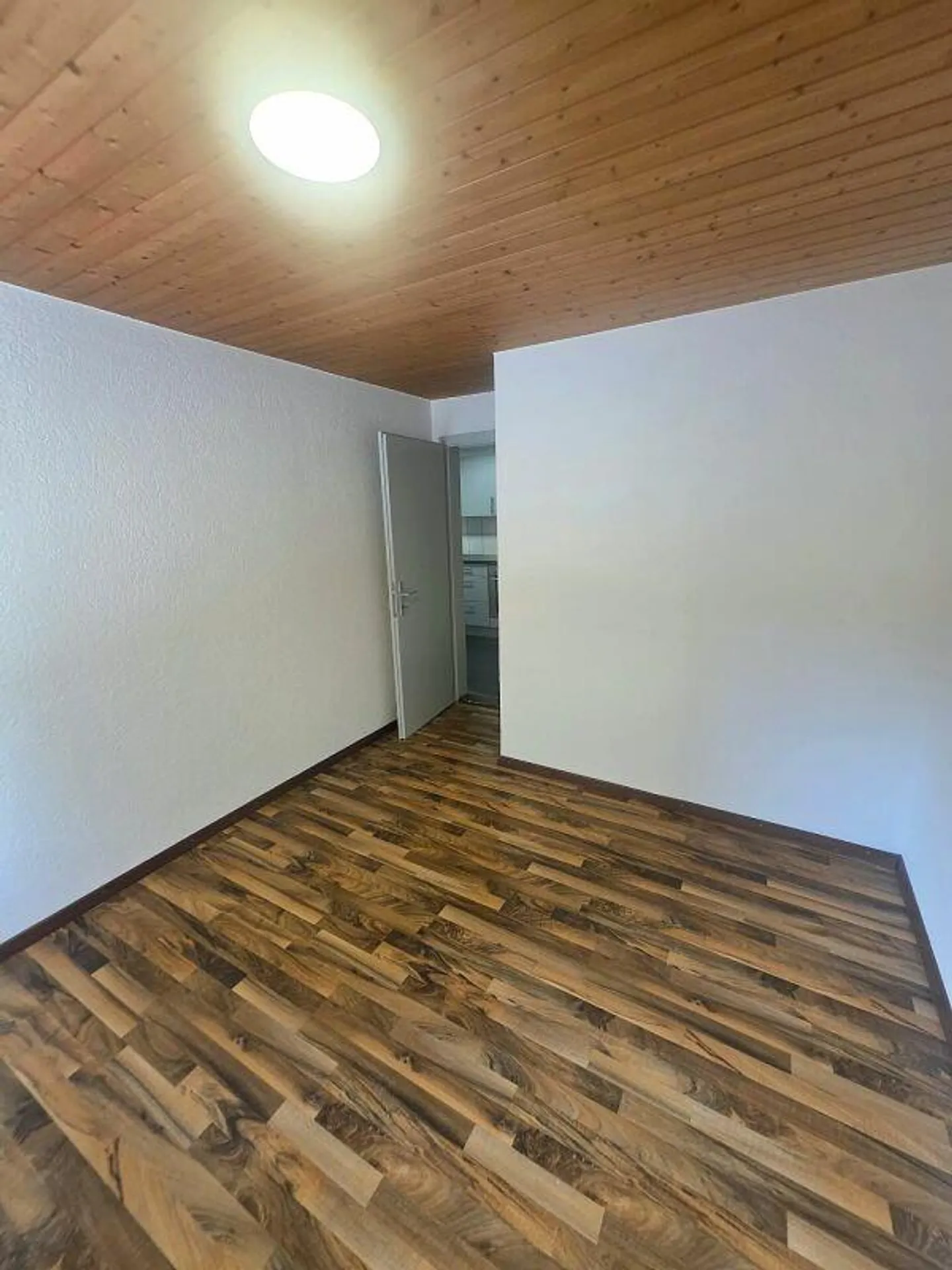 Appartamento accogliente con 4 stanze in affitto - Foto 7 di 9