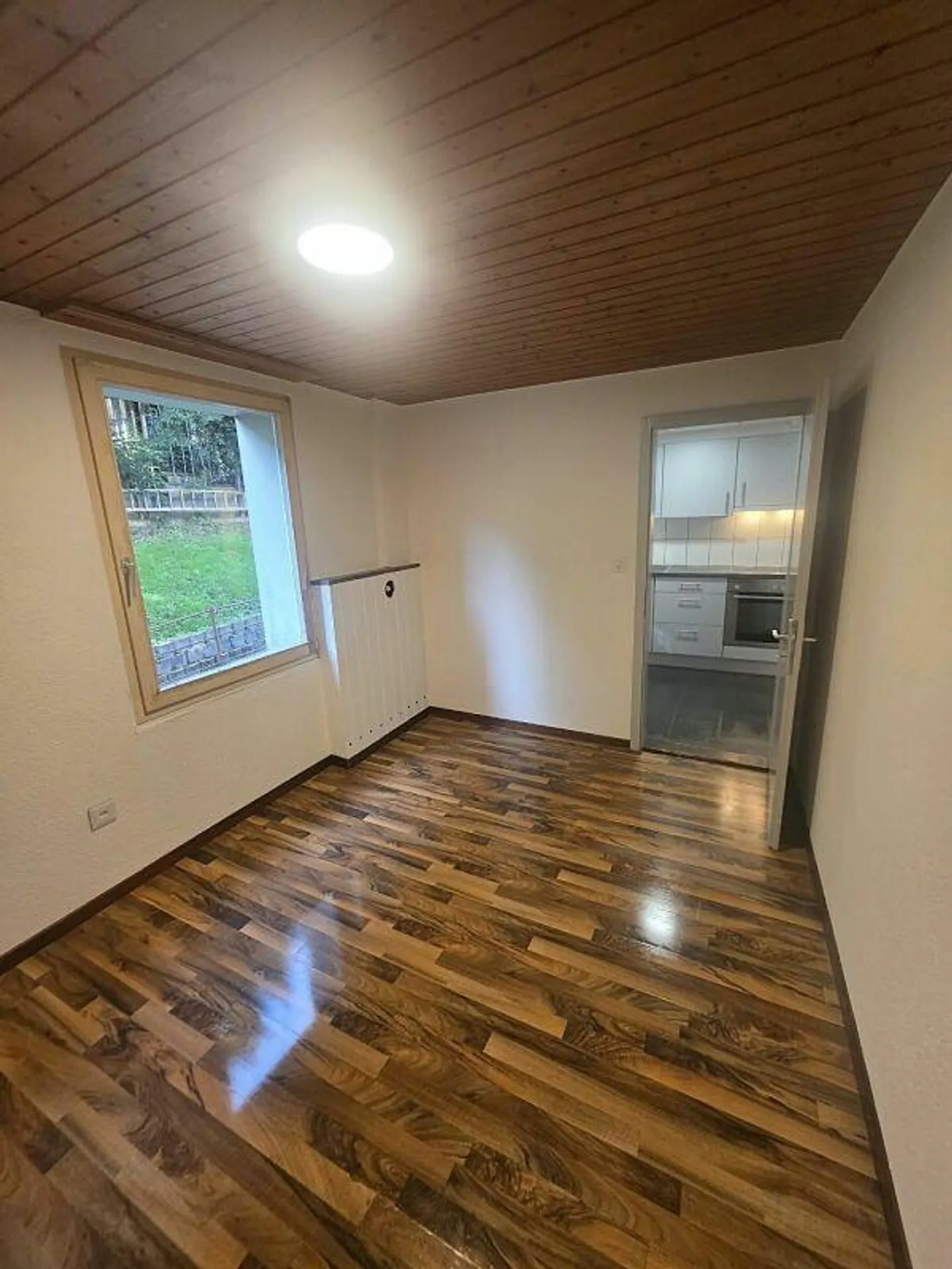 Appartamento accogliente con 4 stanze in affitto - Foto 8 di 9