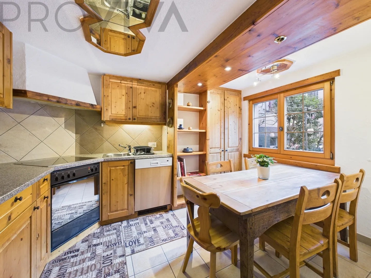 Charmante maison multifamiliale avec caractère et proximité du téléphérique - Photo 7 sur 8