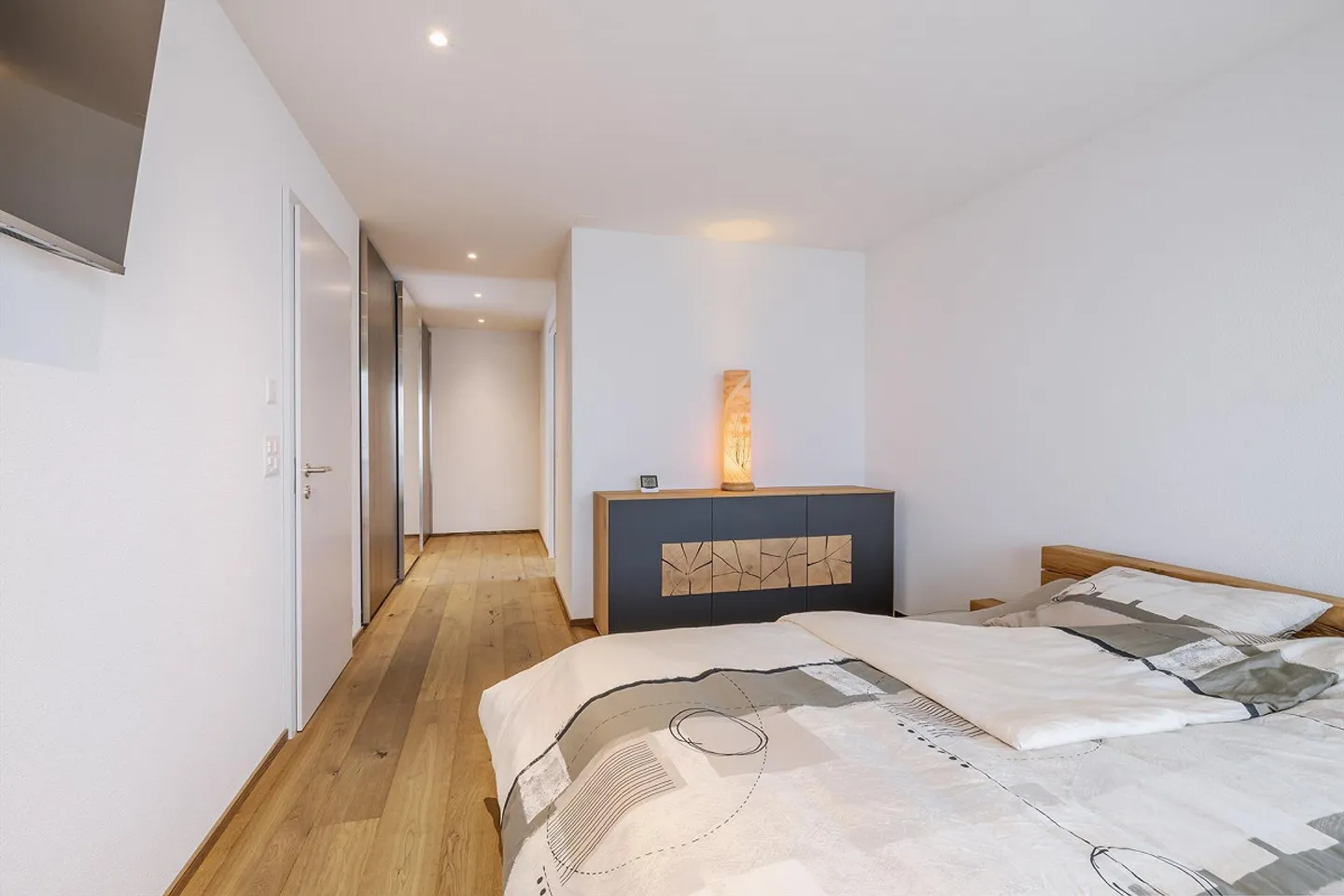 Elevated Living Style in Rural Surroundings - Cordast - Photo 9 of 14