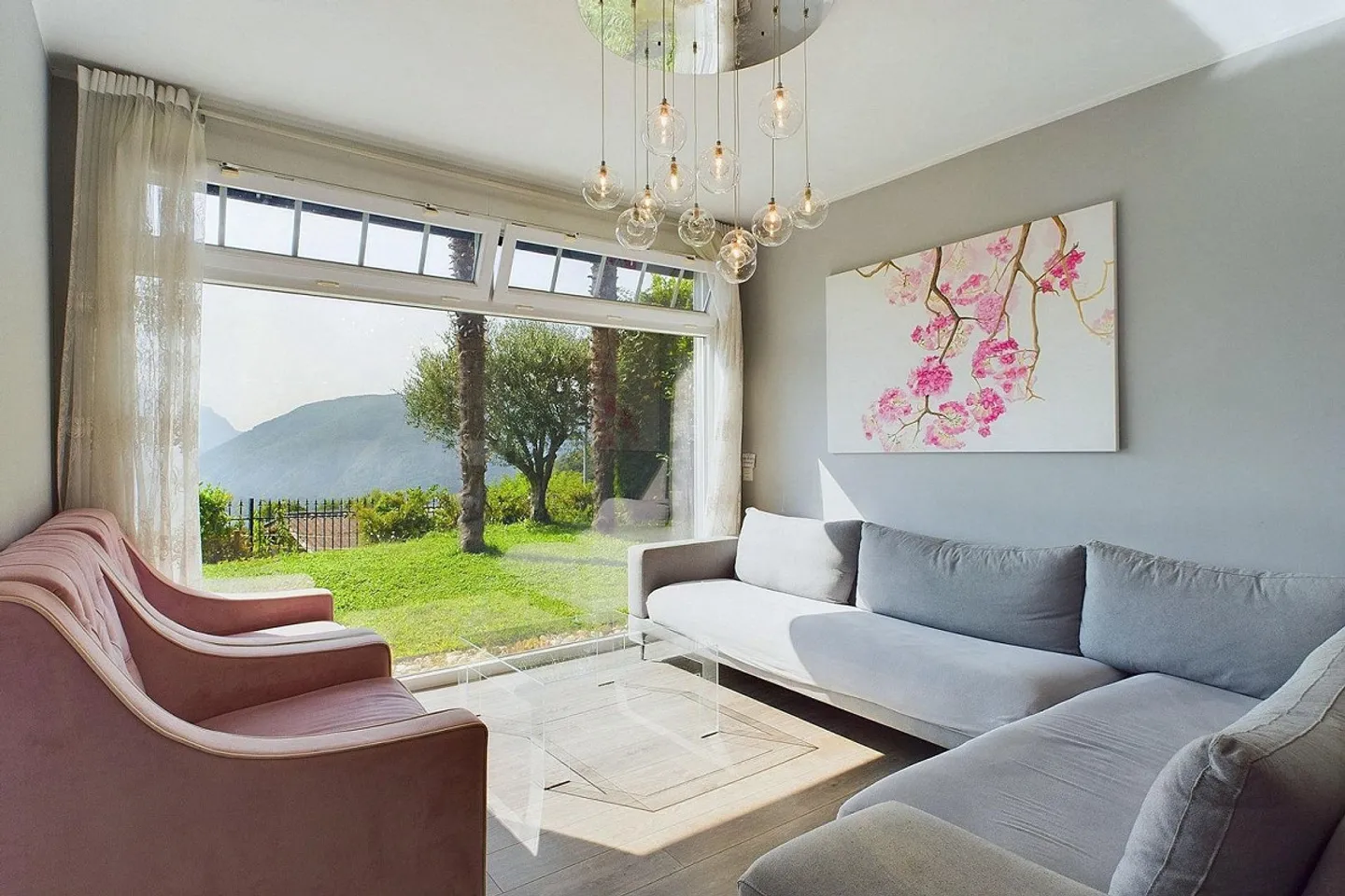 Carona (Lugano) - Living with a fascinating panoramic view | C... - Photo 7 of 13