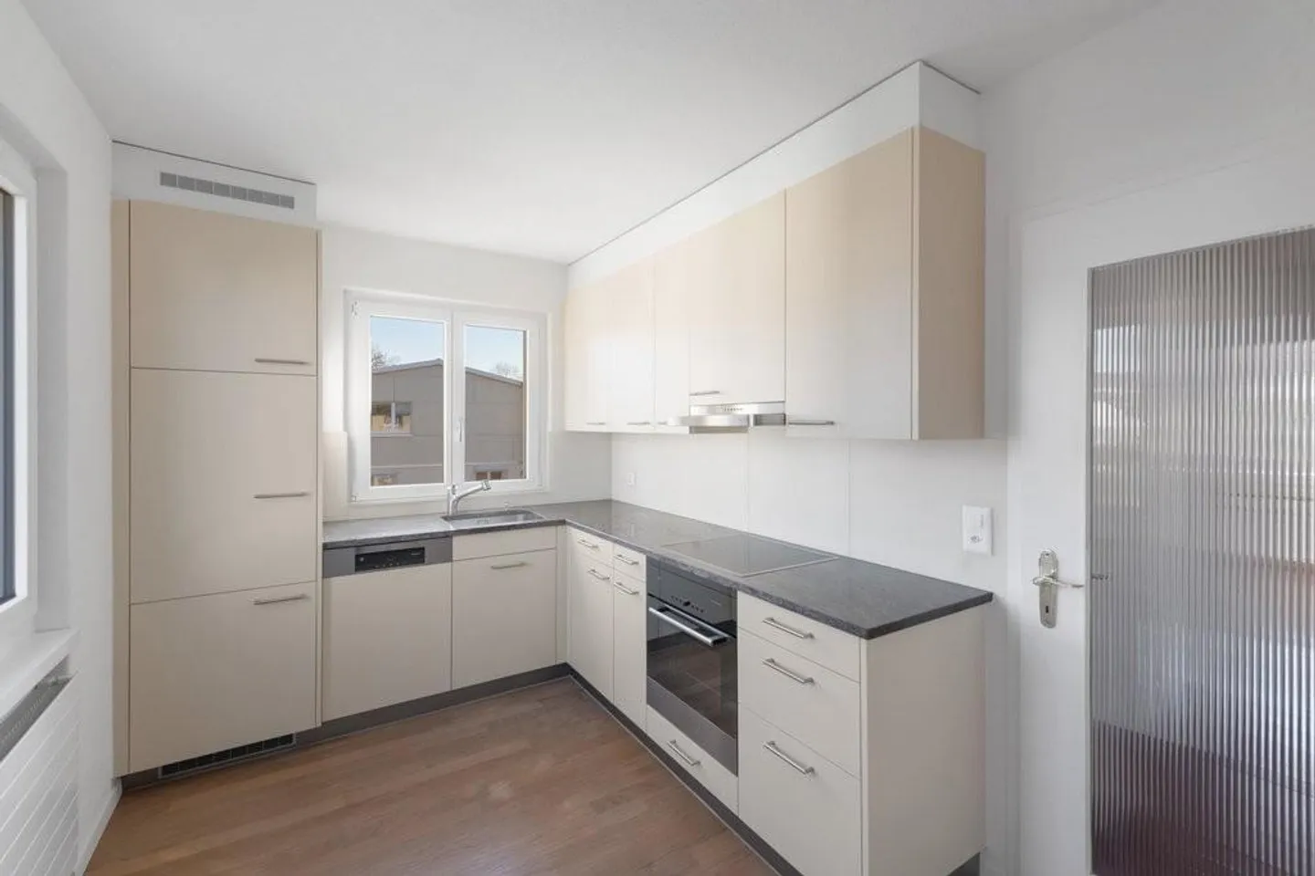 Geräumiges Einfamilienhaus in Windisch - Foto 4 von 12