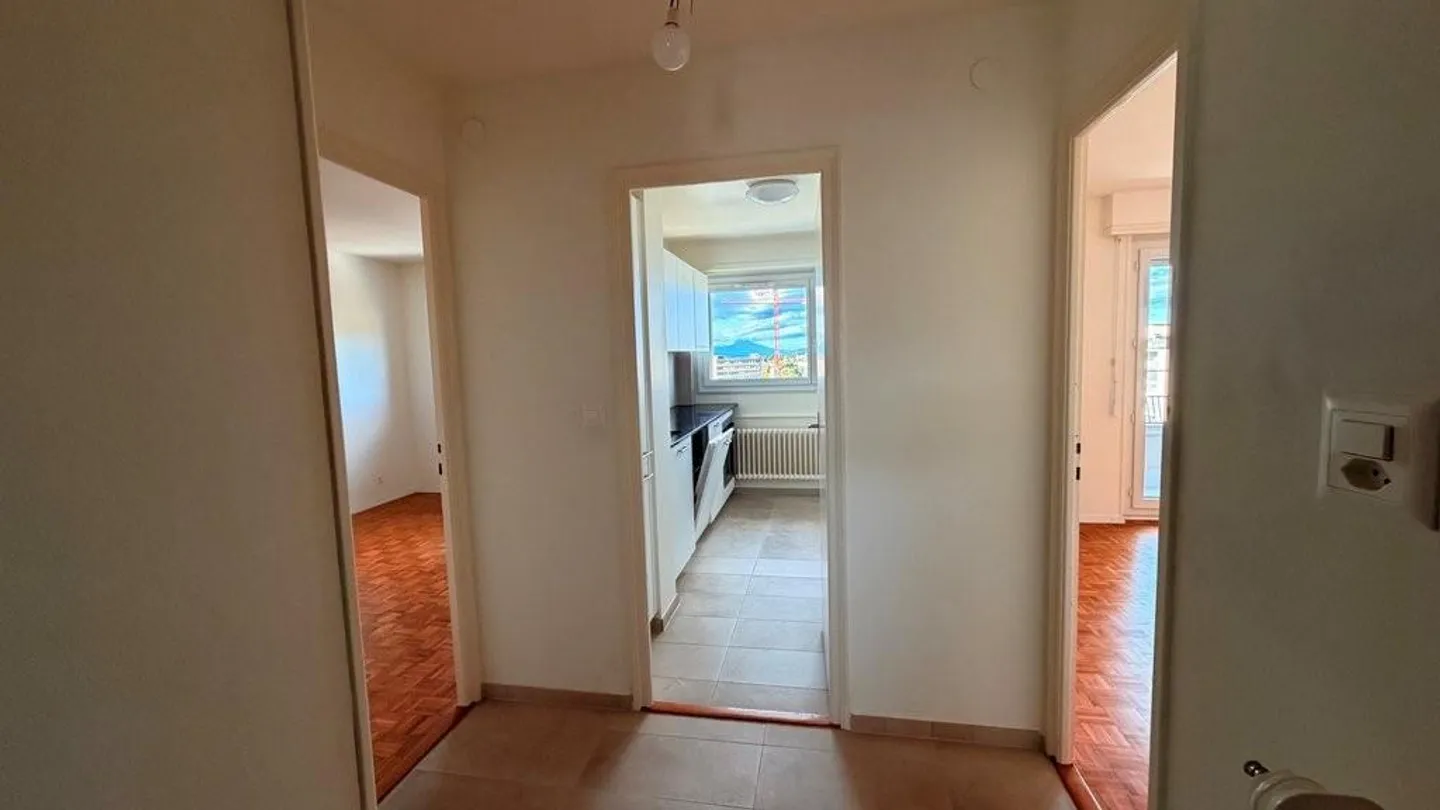 2 Zimmer in Ecublens - Foto 5 von 7