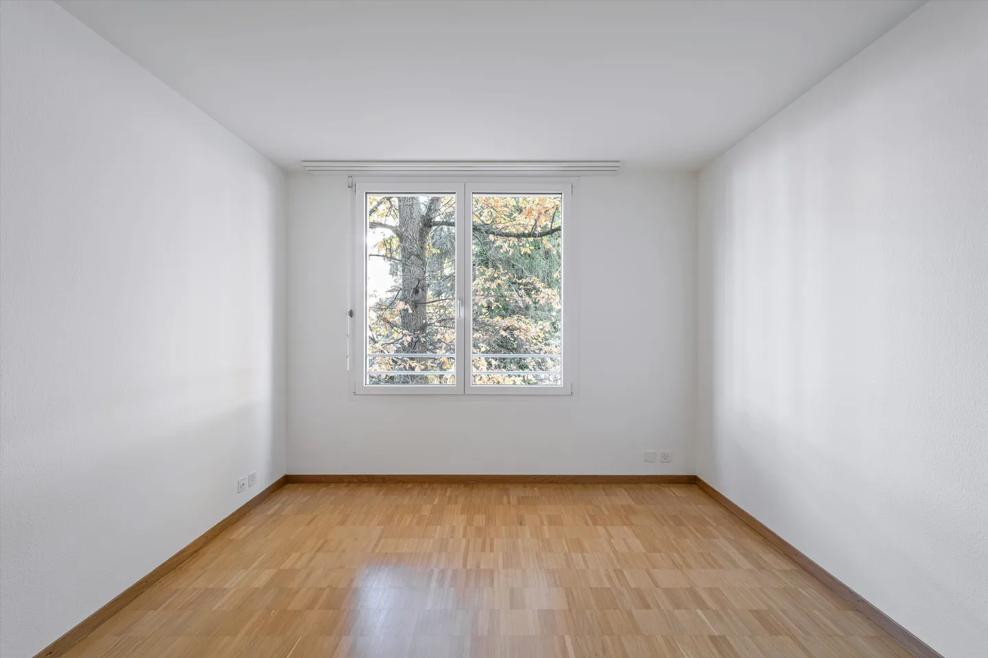 4½ Room Maisonette Apartment in Family-Friendly Development! - Photo 7 of 8