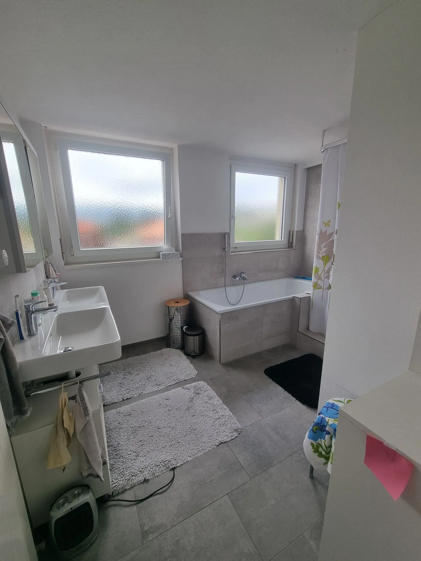 Ampio appartamento di 5.5 stanze con giardino a Täuffelen in affitto - Foto 4 di 6
