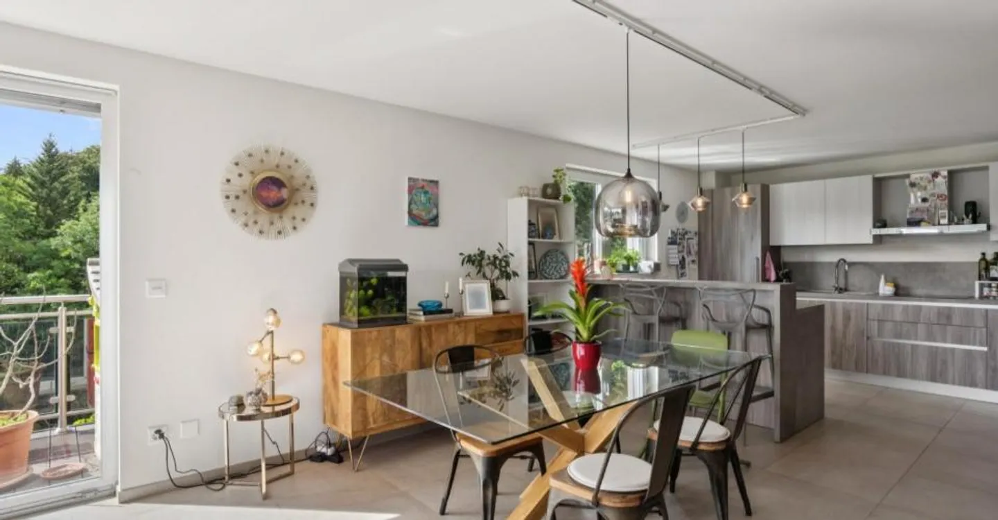 RARE 4.5P WITH 30M² TERRACE ON THE HEIGHTS OF LAUSANNE - Photo 7 of 13
