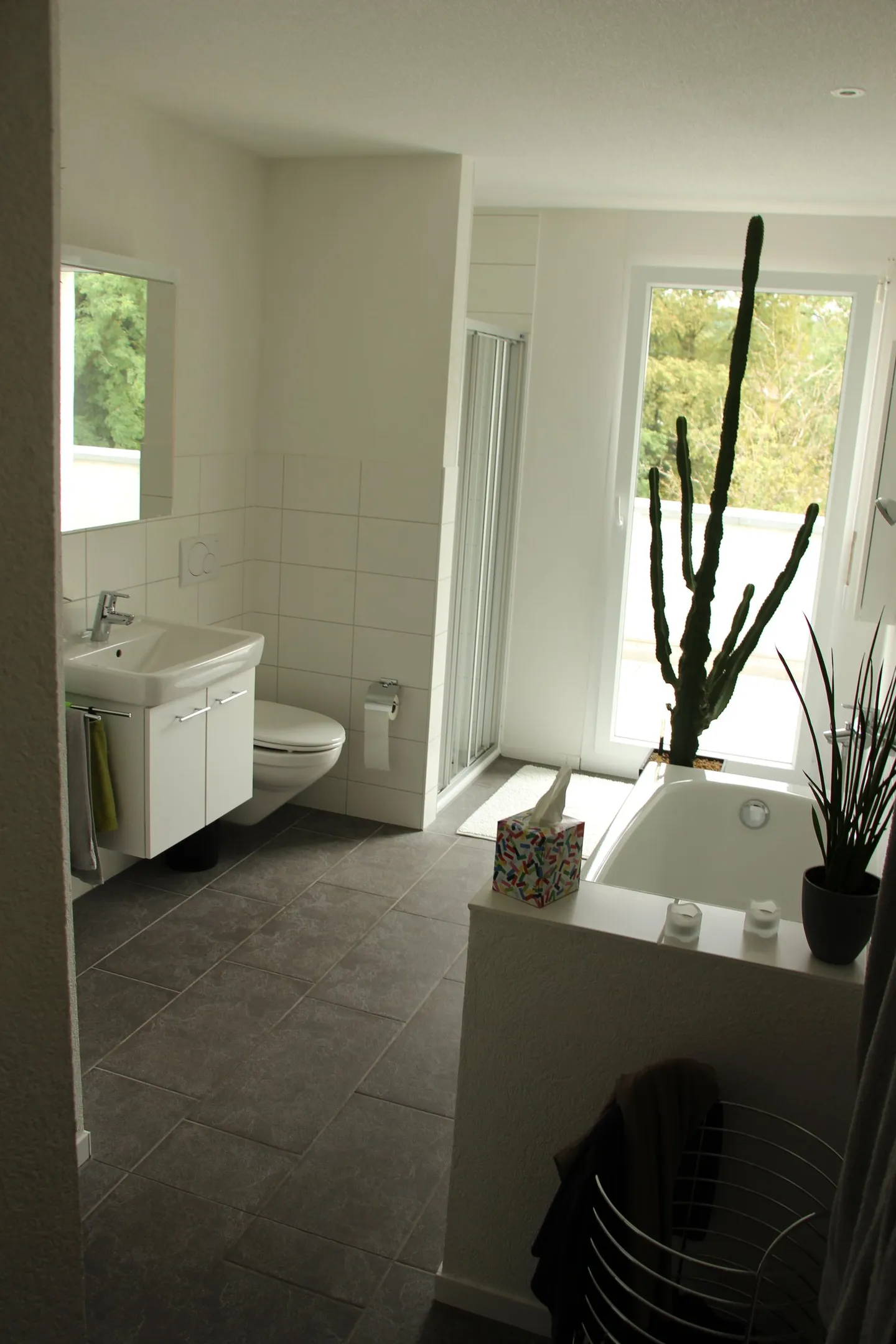 Your new home: Large feel-good penthouse with a view of the greenery - Photo 7 of 21