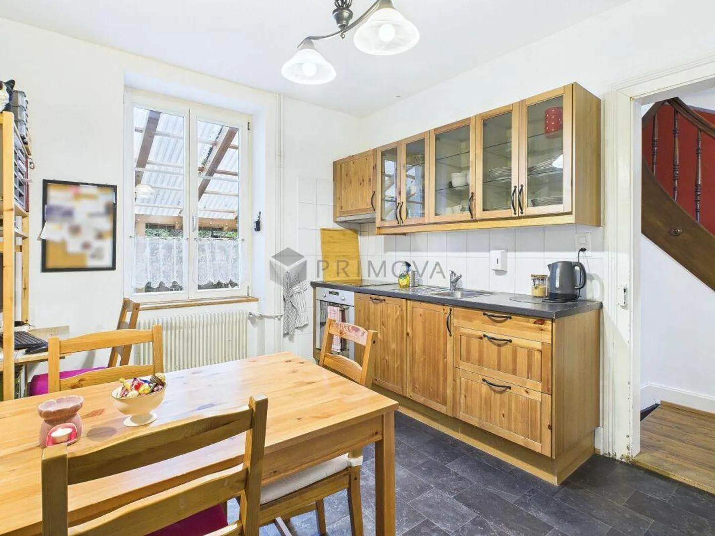 Townhouse jewel with its own garden area in immediate proximity to the SBB train station - Photo 2 of 10