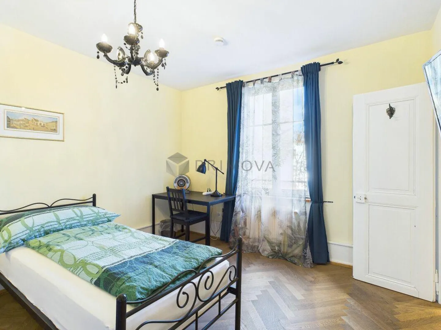 Townhouse jewel with its own garden area in immediate proximity to the SBB train station - Photo 6 of 10
