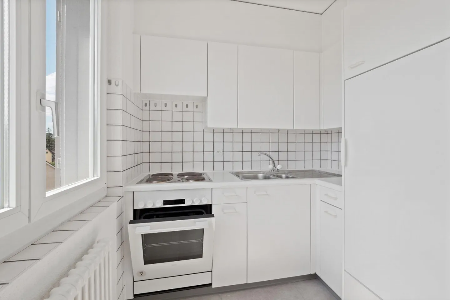 Appartement temporaire de 3 pièces au 3ème étage, à 8048 Zurich à louer jusqu'au 30.09.2026 - Photo 2 sur 7