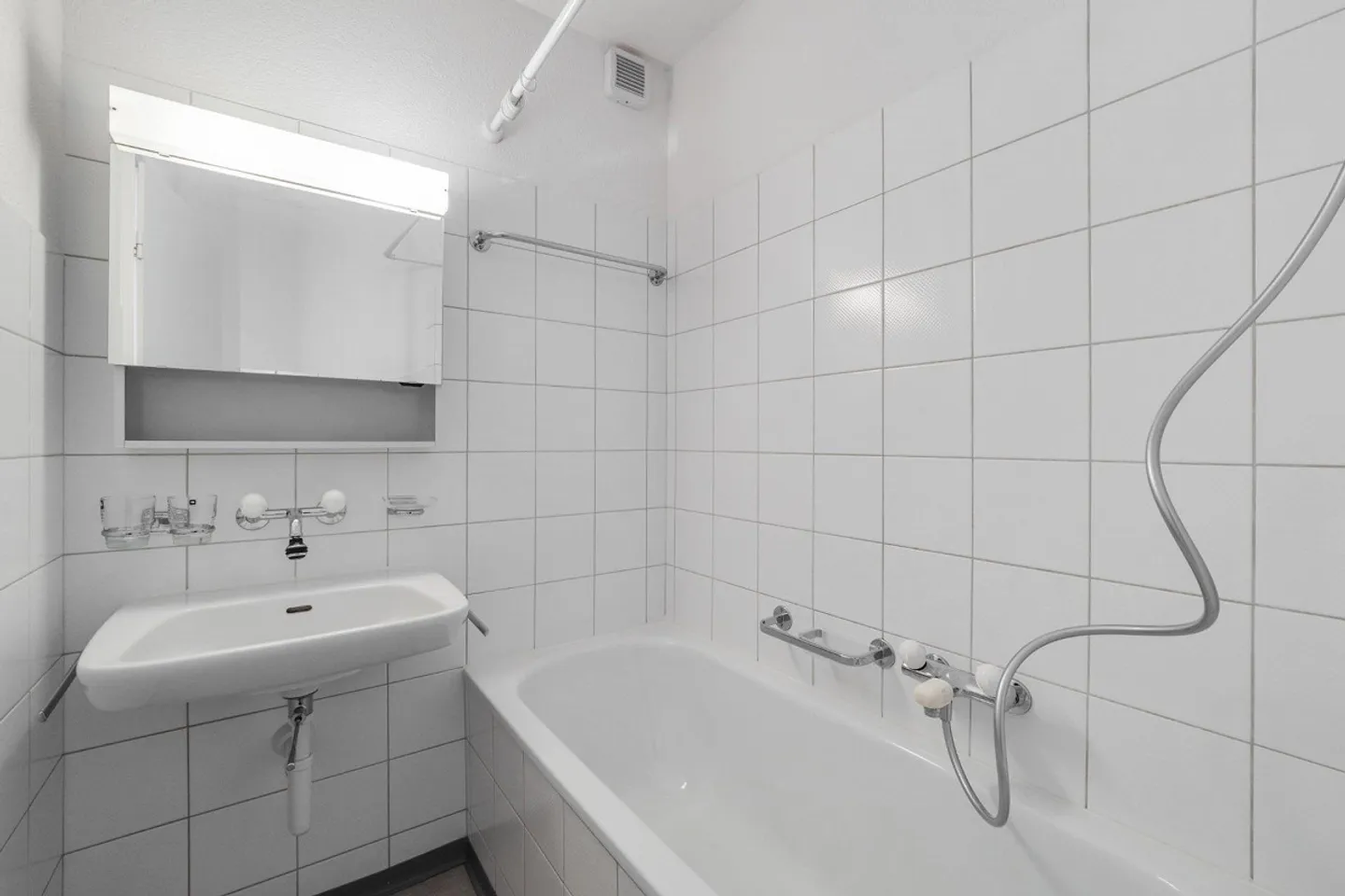 Appartement temporaire de 3 pièces au 3ème étage, à 8048 Zurich à louer jusqu'au 30.09.2026 - Photo 5 sur 7