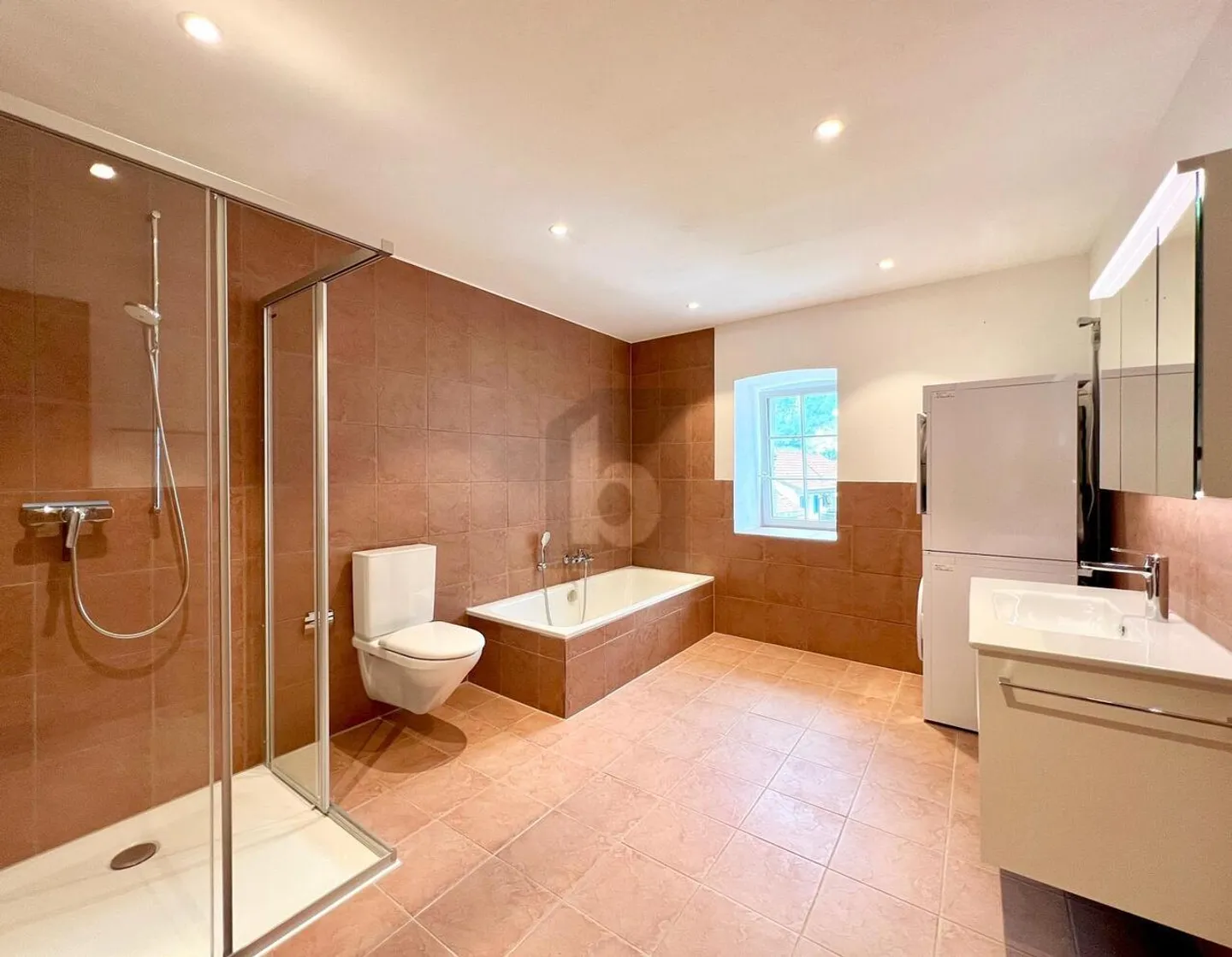 Apartment for rent - Photo 4 of 6