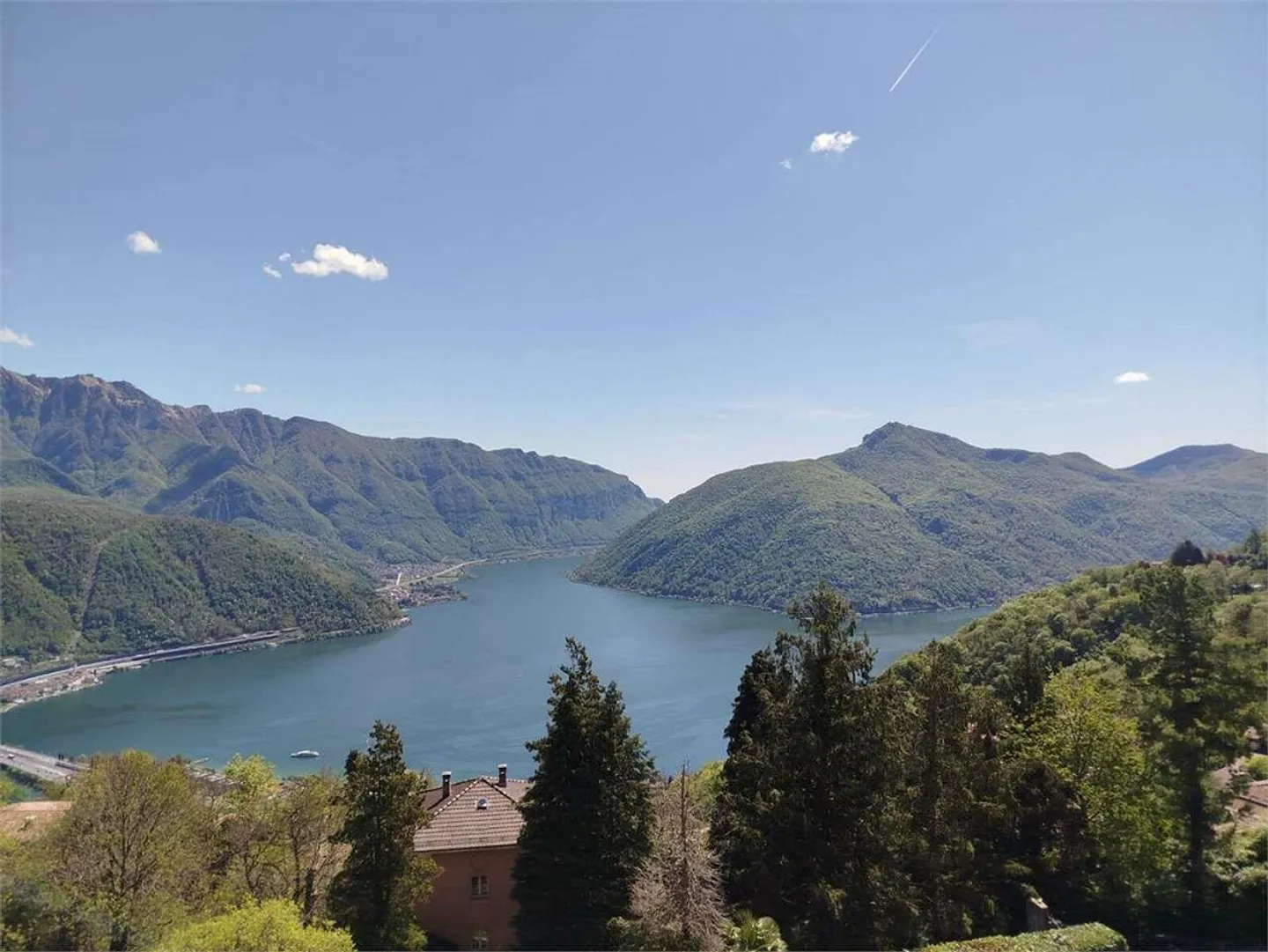 APPARTAMENTI DI ALTI STANDARD A CARONA - Foto 2 di 2