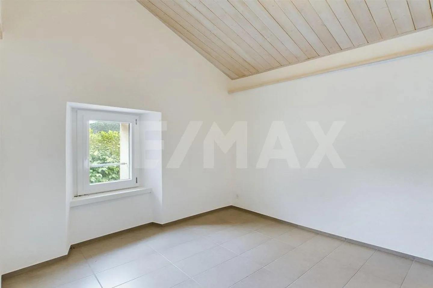 Charmant et complètement rénové ! - Photo 4 sur 10