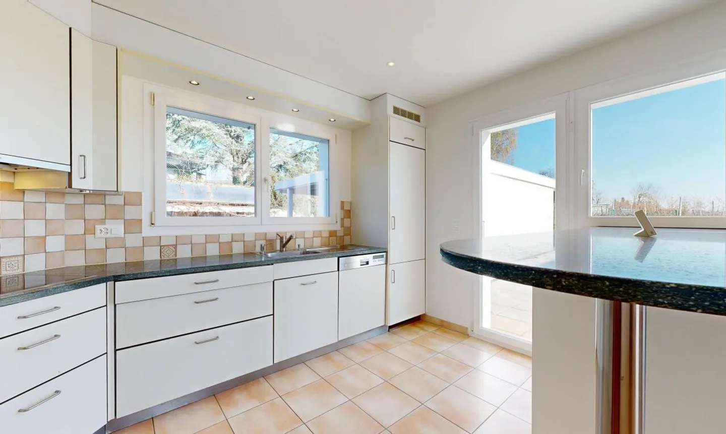 Ruhe am Rande der Weinberge - Foto 8 von 11