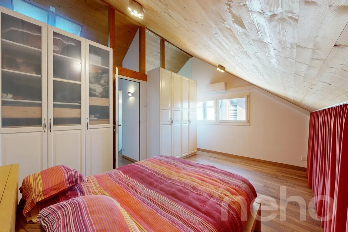 Ampia casa familiare su quattro piani con molto spazio - Foto 8 di 12