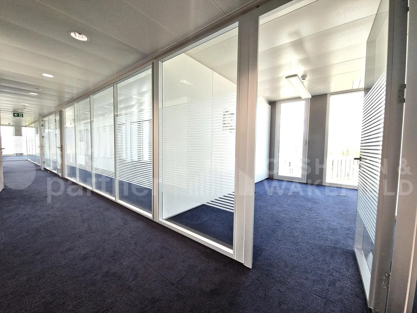 Your Plug & Play Workplace - Photo 4 of 6