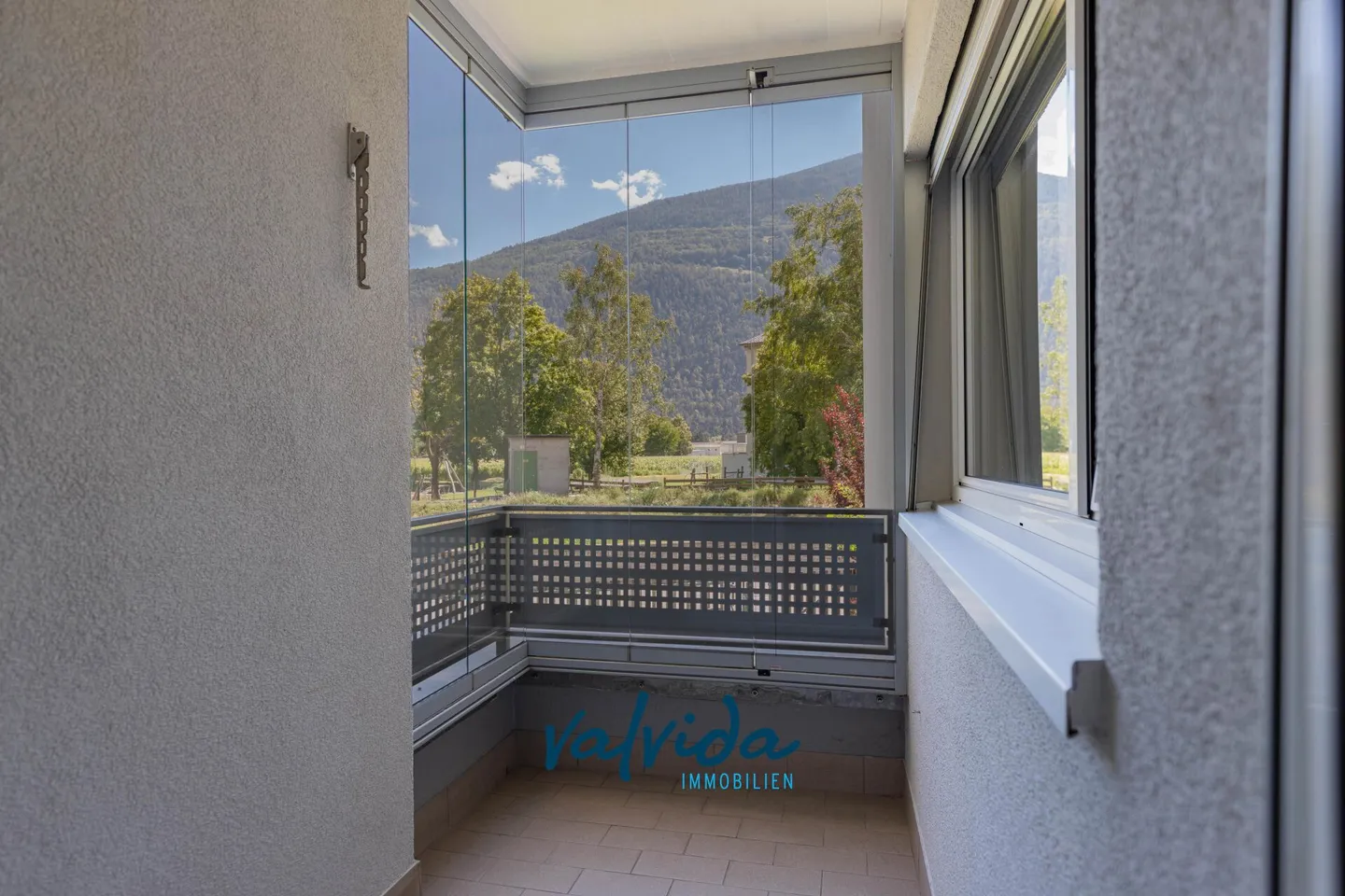 Appartamento 4.5 locali in una posizione tranquilla e soleggiata - Foto 7 di 8