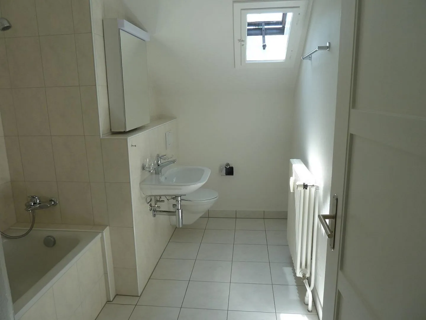 Appartement 4 pièces sous les combles, recherche nouveau locataire - Photo 7 sur 16