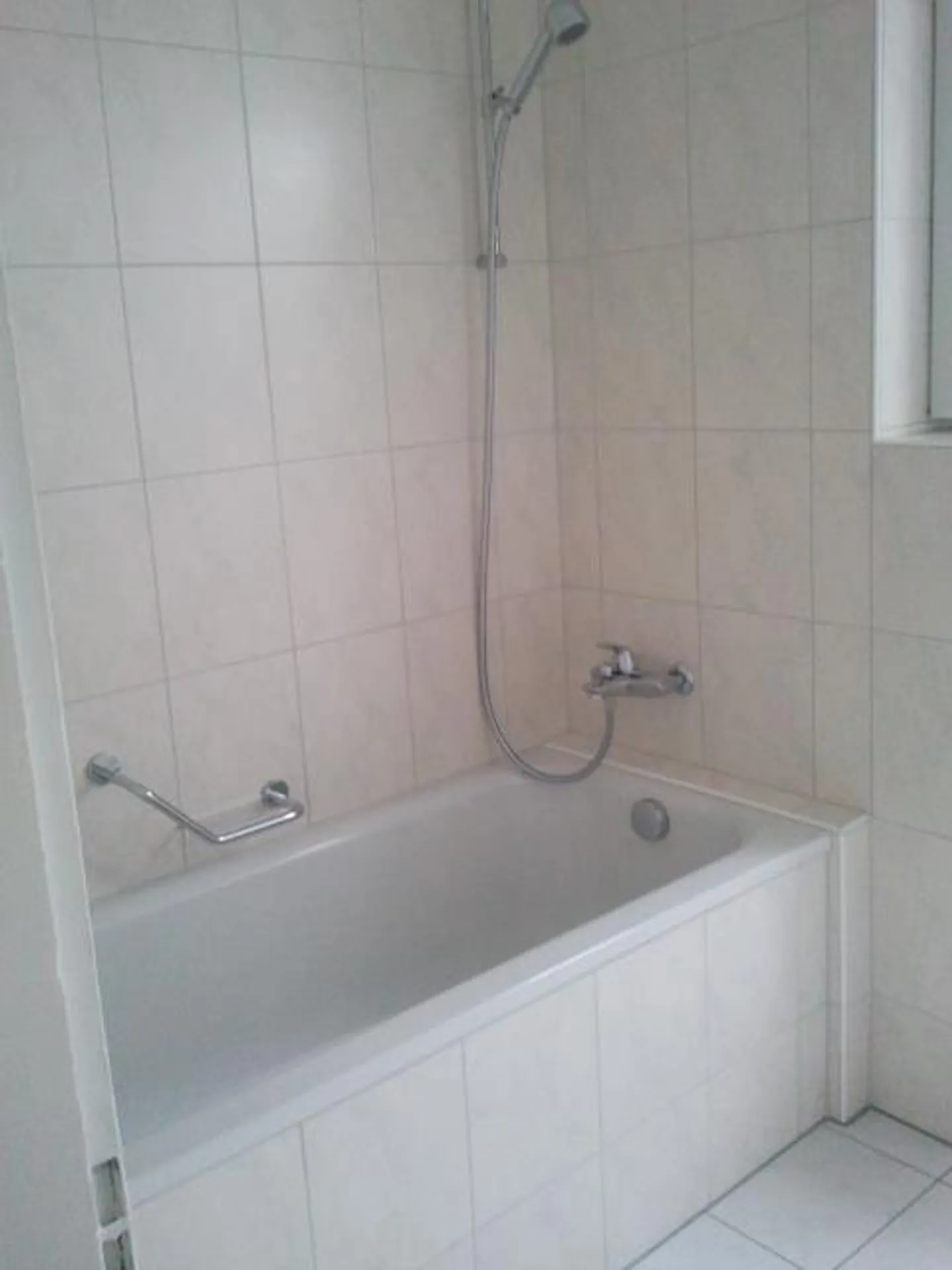 Appartement 4 pièces sous les combles, recherche nouveau locataire - Photo 8 sur 16