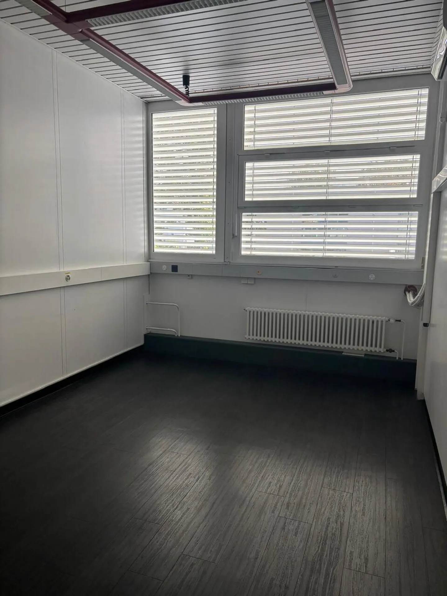 Gewerbefläche in Delémont - Foto 10 von 14