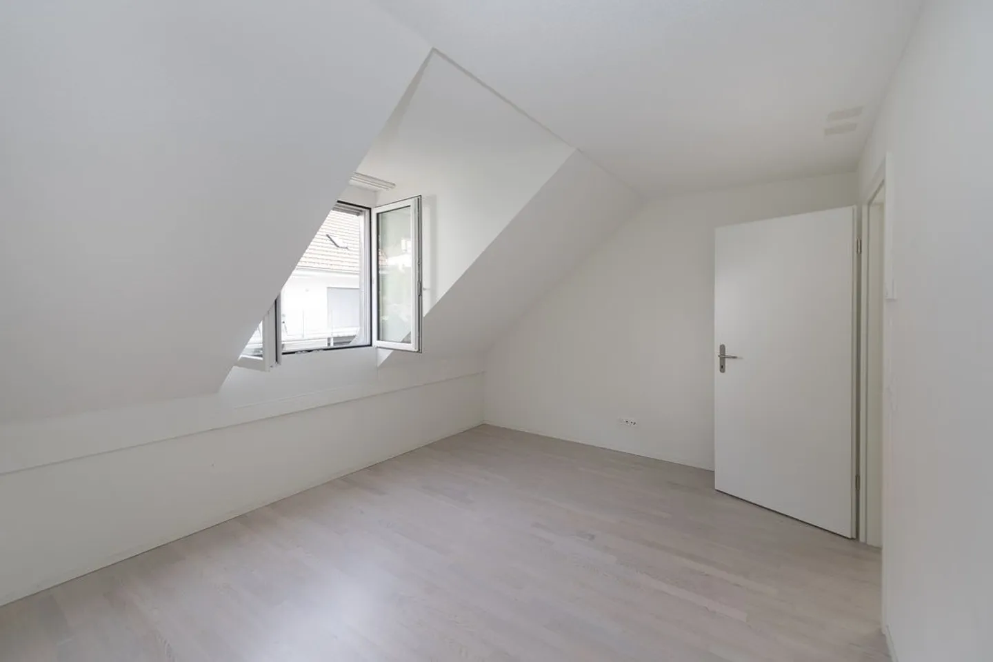 Appartamento 3.5 camere incantevole - Foto 3 di 12