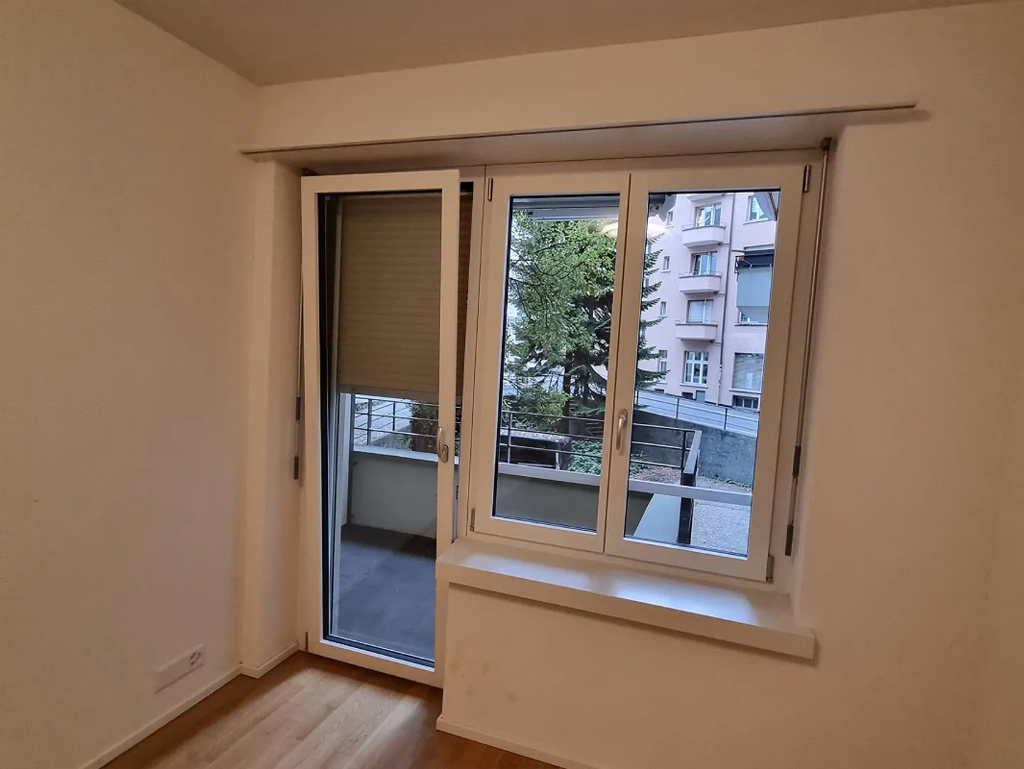 Appartement moderne de 3,5 pièces à louer dans le quartier Neustadt - Photo 8 sur 12
