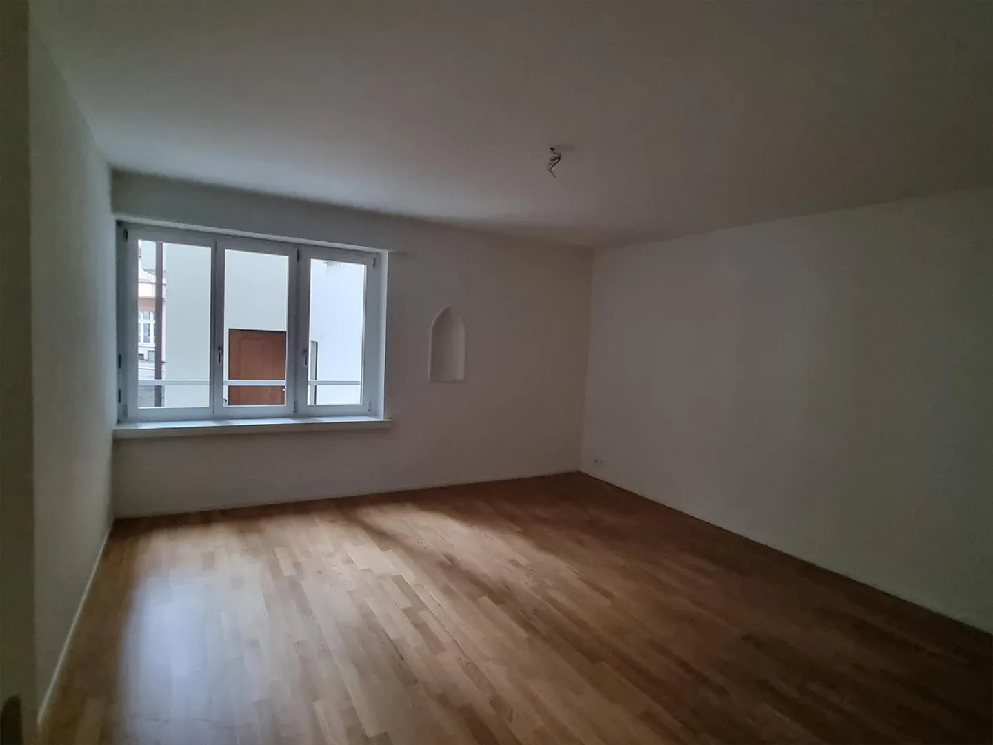 Appartement moderne de 3,5 pièces à louer dans le quartier Neustadt - Photo 10 sur 12