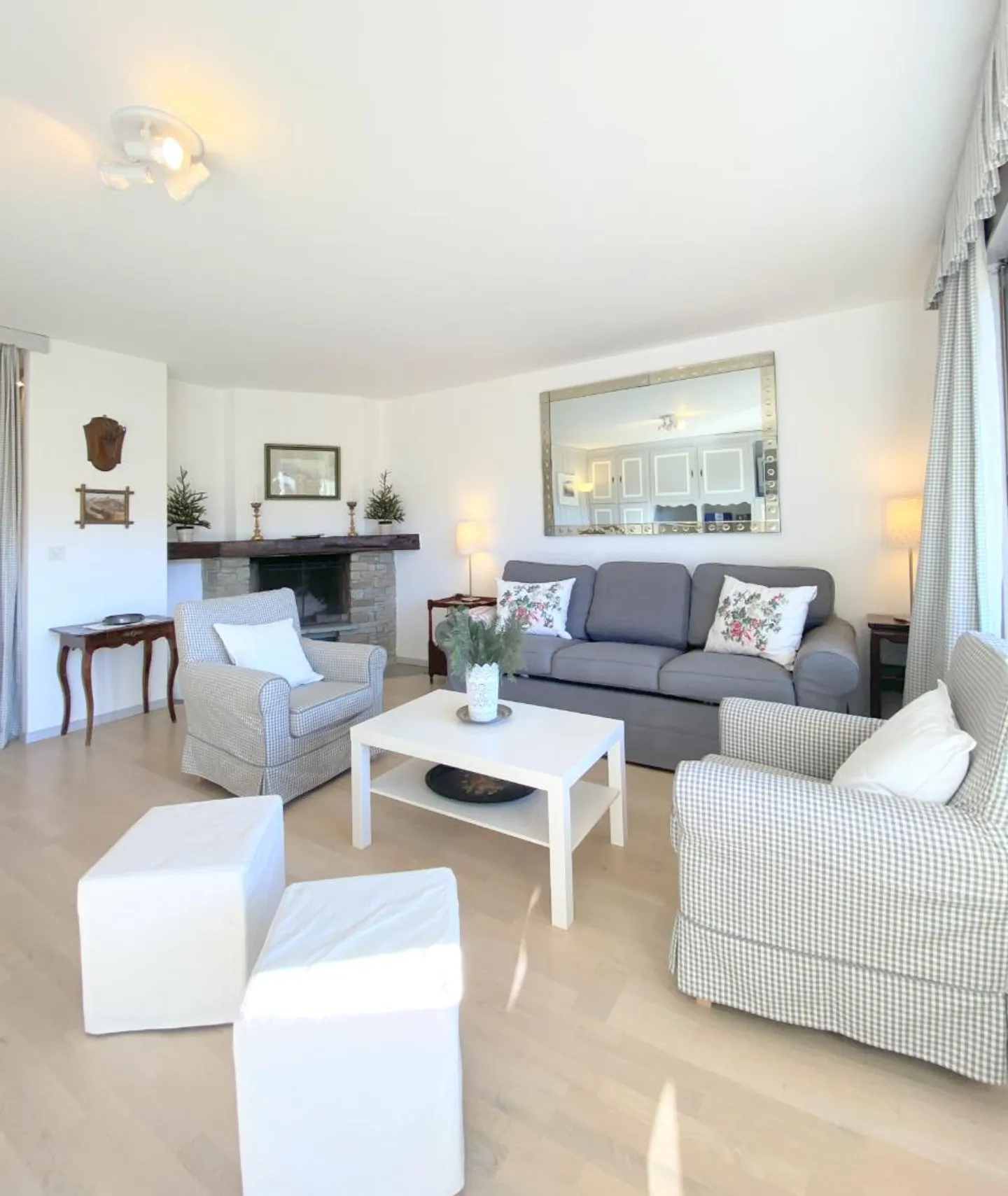 Studio 1.5 rooms - Photo 1 of 12