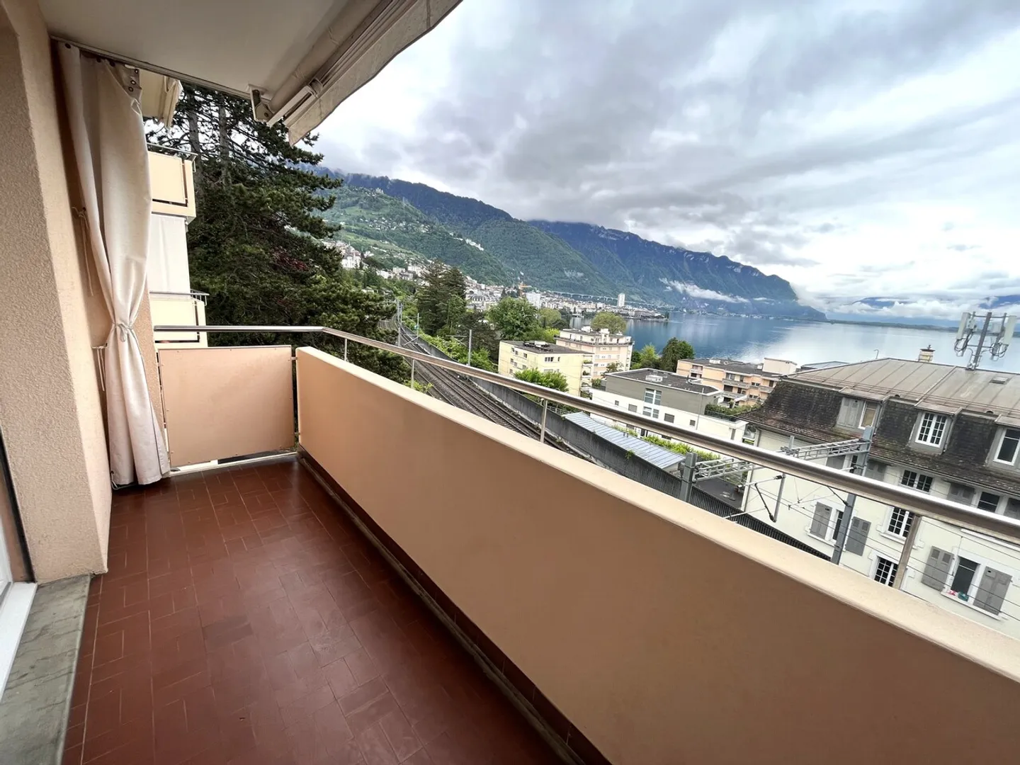 Appartamento 3.5 locali con vista lago a Clarens - Foto 2 di 8