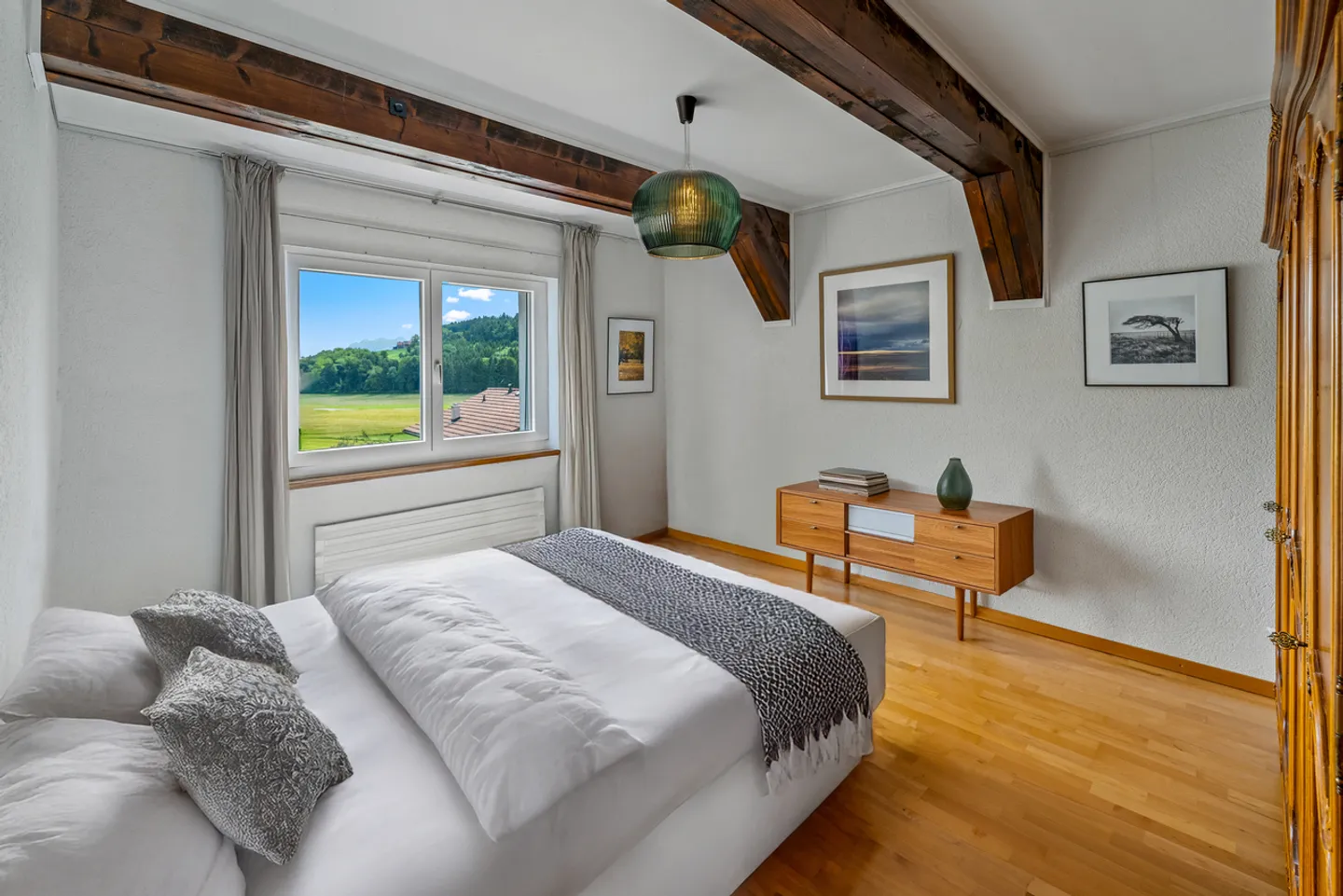 Family house with large workshop in the basement - Photo 8 of 13