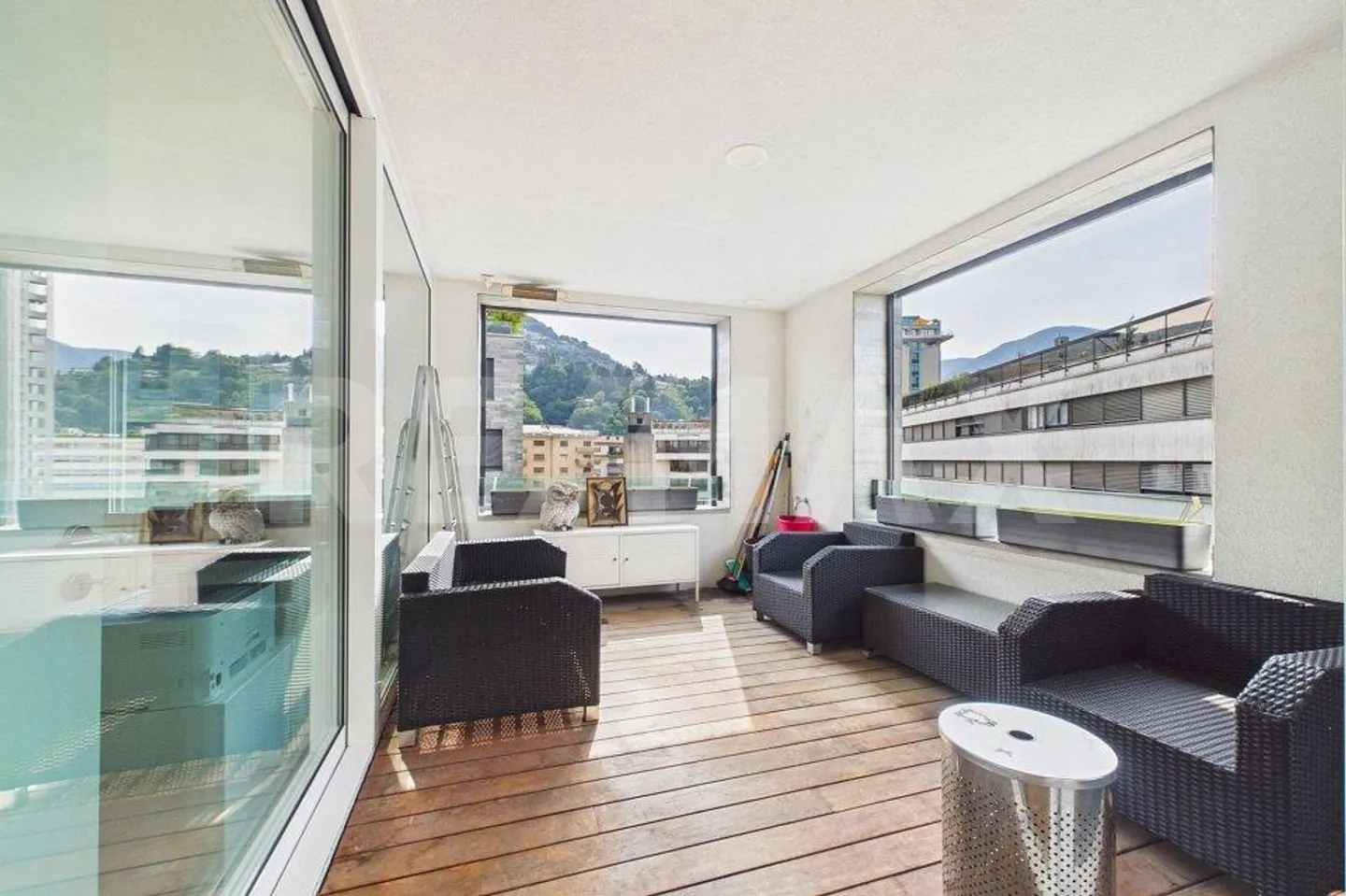 Appartamento contemporaneo con vista lago - Foto 10 di 13