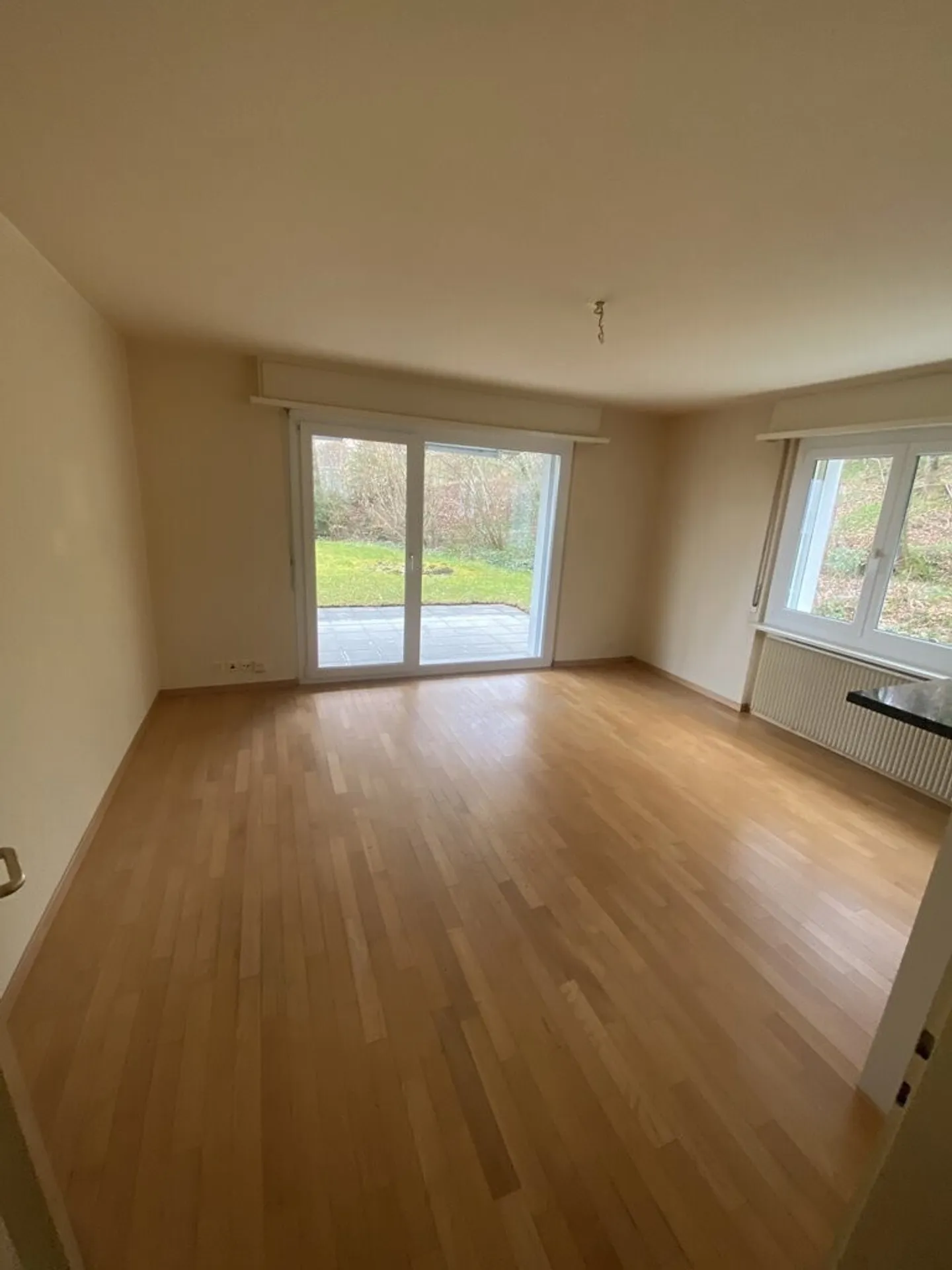 Appartement moderne 2 pièces - Photo 2 sur 7