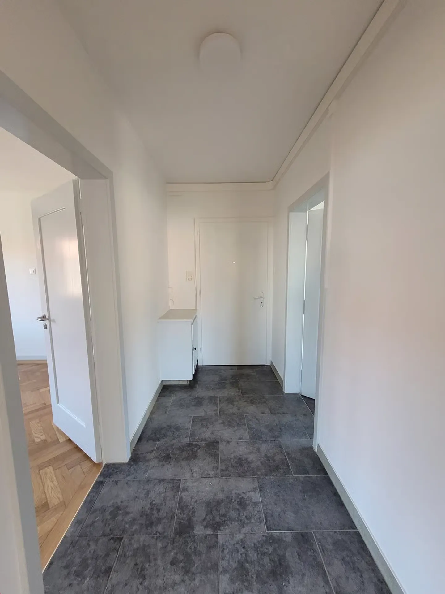 Bright 3-room apartment with two balconies - Photo 7 of 13
