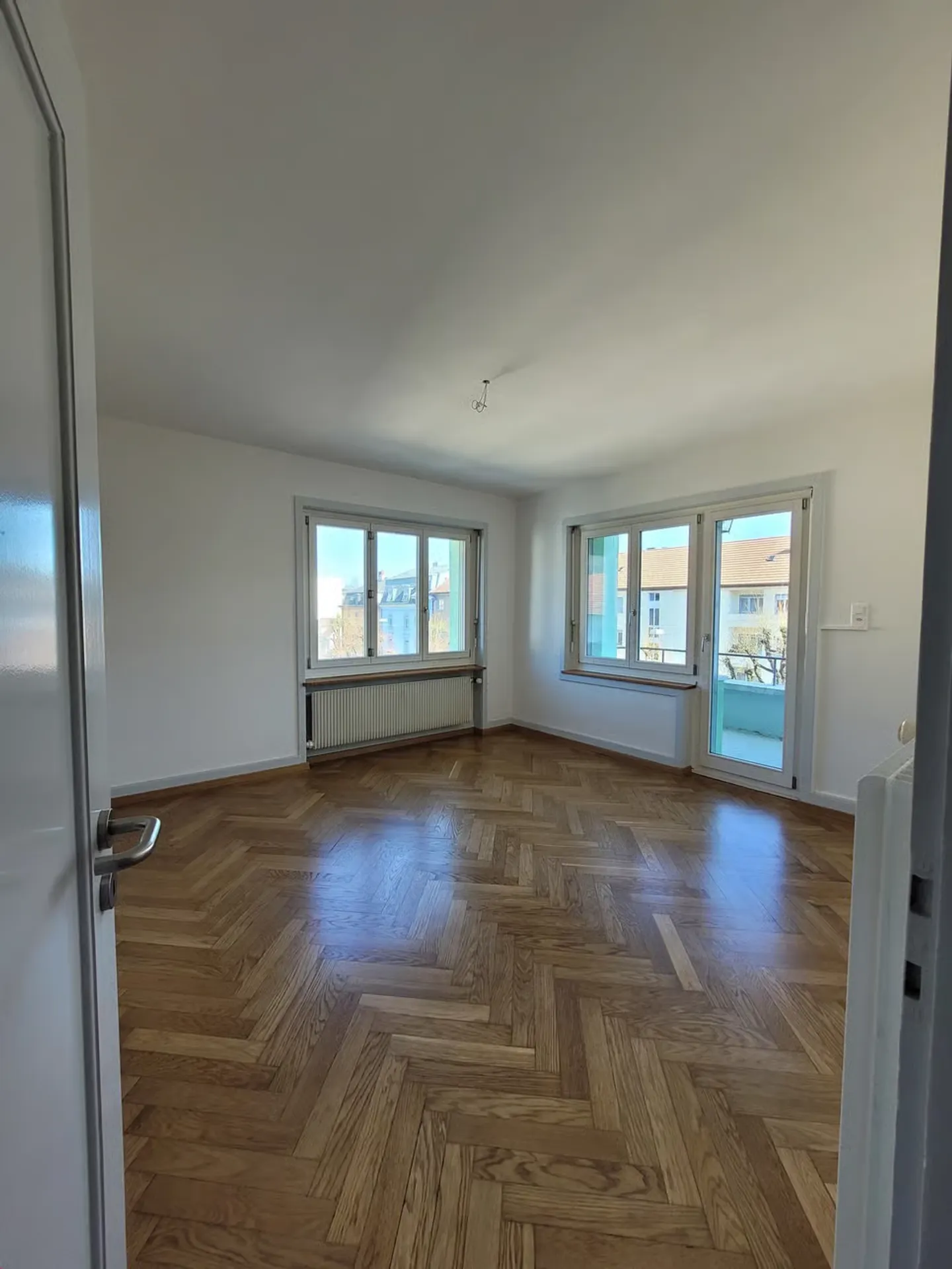 Bright 3-room apartment with two balconies - Photo 8 of 13