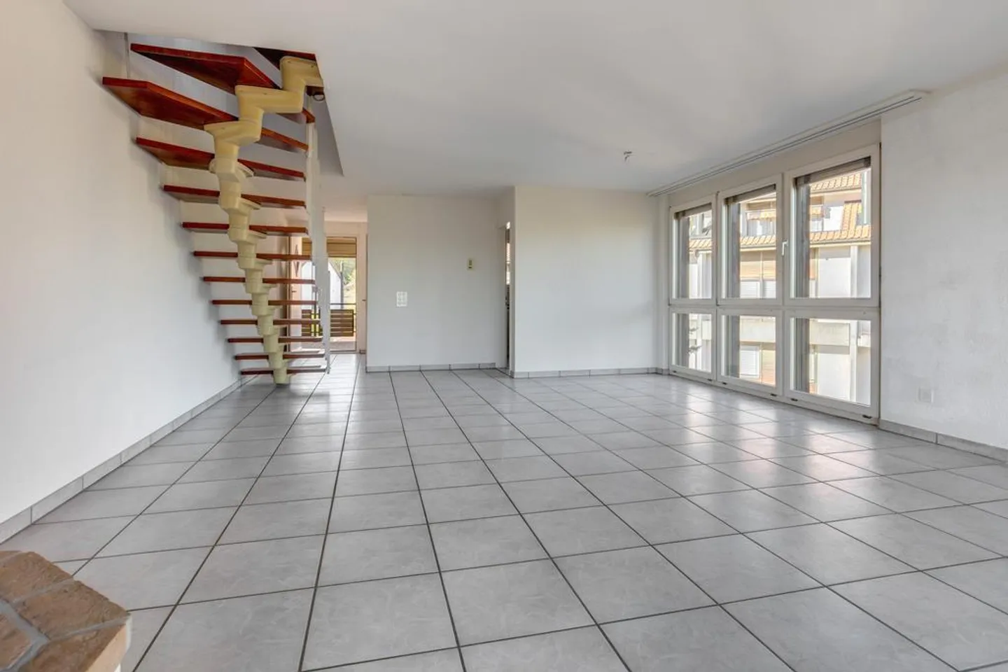 Appartamento Maisonette Moderno in un Quartiere Tranquillo - Foto 2 di 7