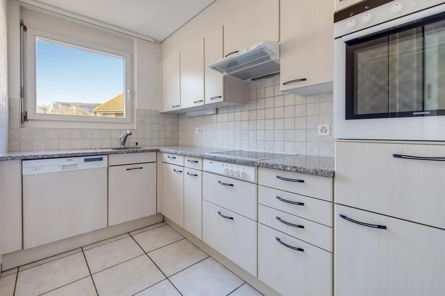 Appartamento Maisonette Moderno in un Quartiere Tranquillo - Foto 3 di 7