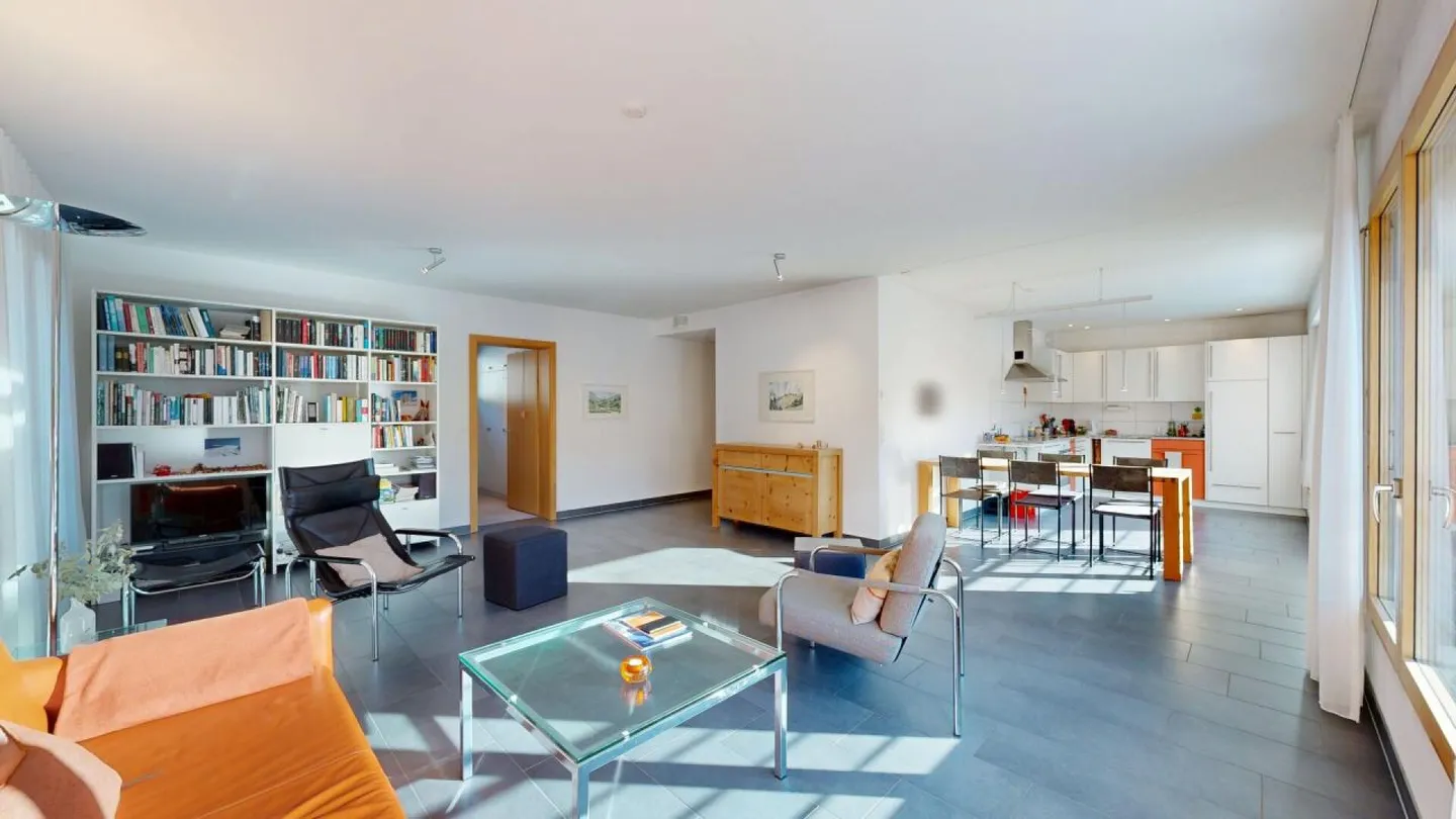 Beautiful Holiday Apartment in Davos - Photo 2 of 12
