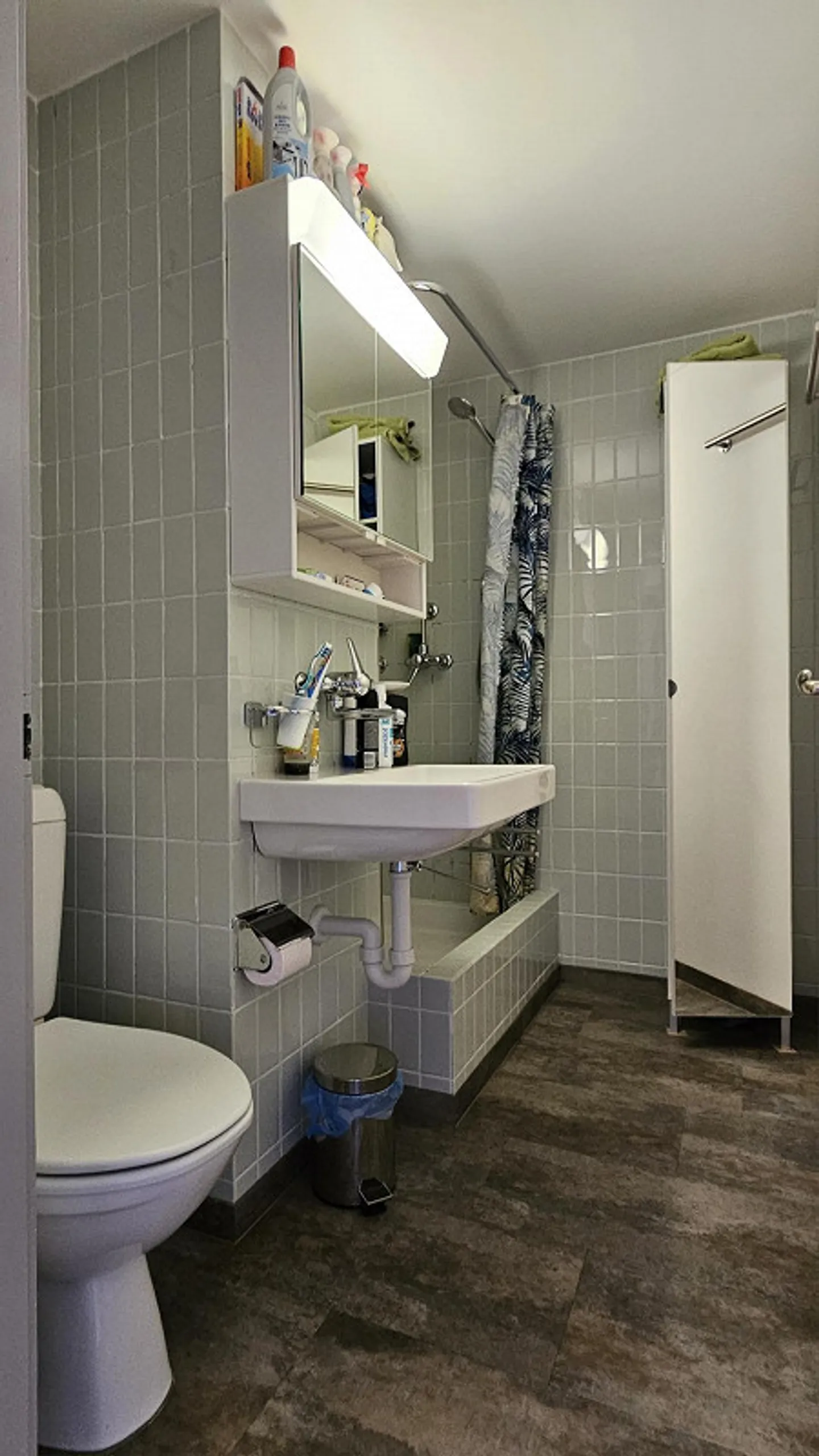Renovierte Dachwohnung mit Aussicht - Foto 3 von 8