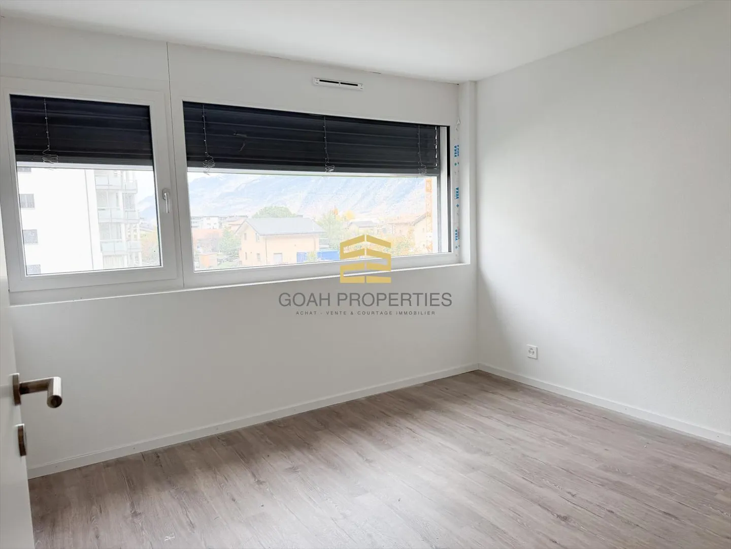 3.5 Room Apartment with Careful Finish New Residence - Photo 2 of 4