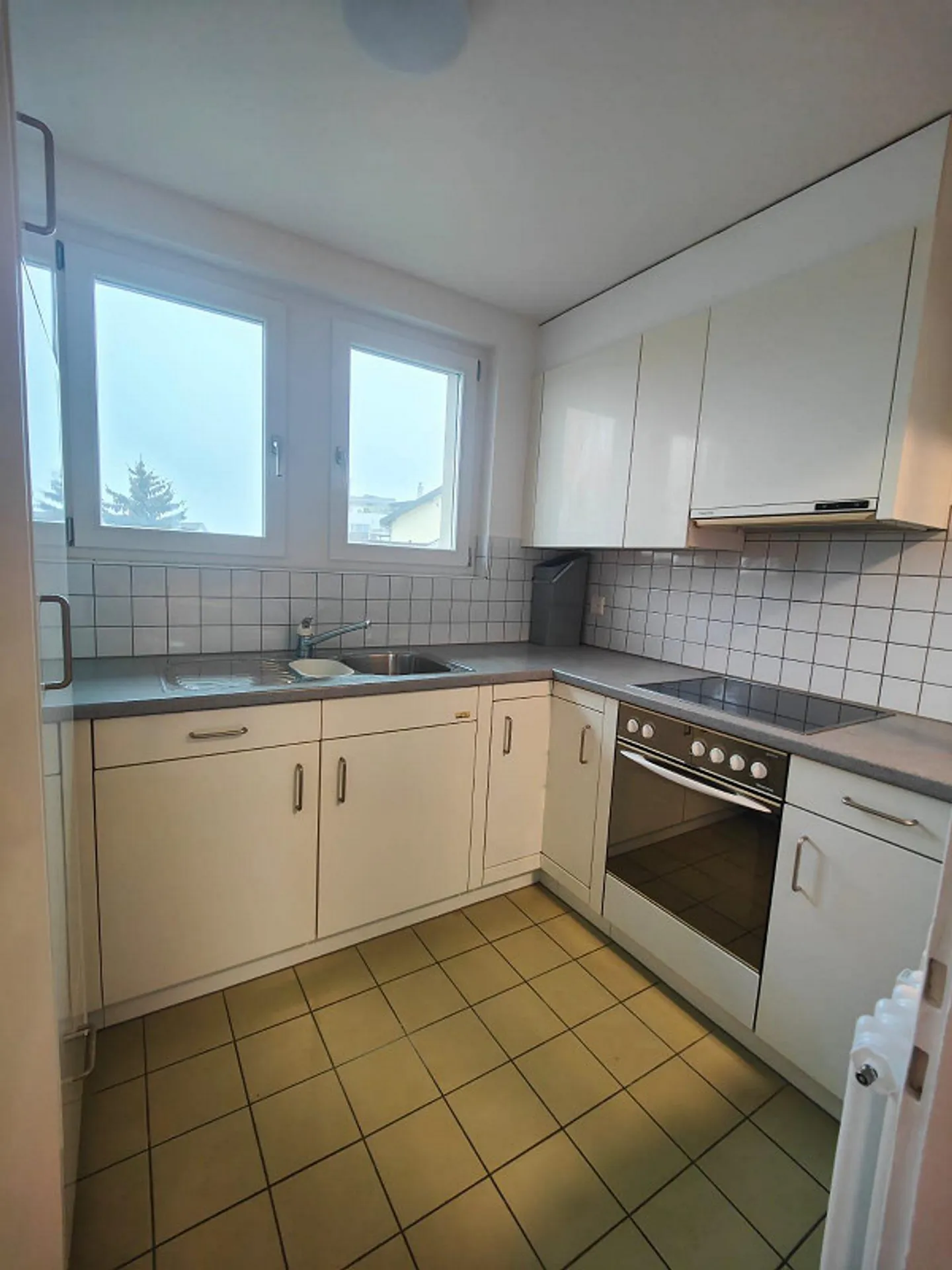 In un appartamento parzialmente ristrutturato fresco... - Foto 6 di 6