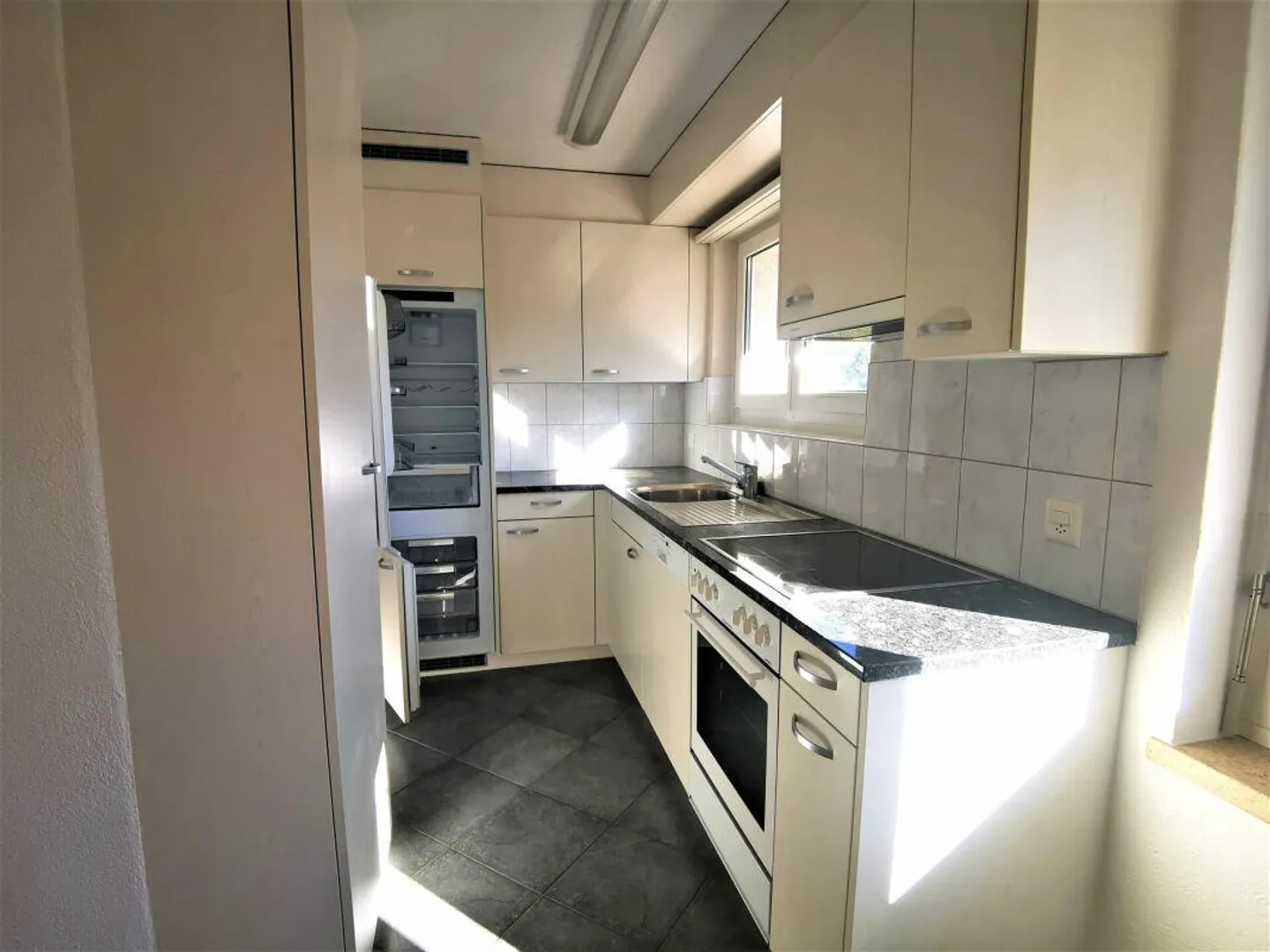 Emménager et se sentir chez soi - Appartement à Herisau ! - Photo 2 sur 10