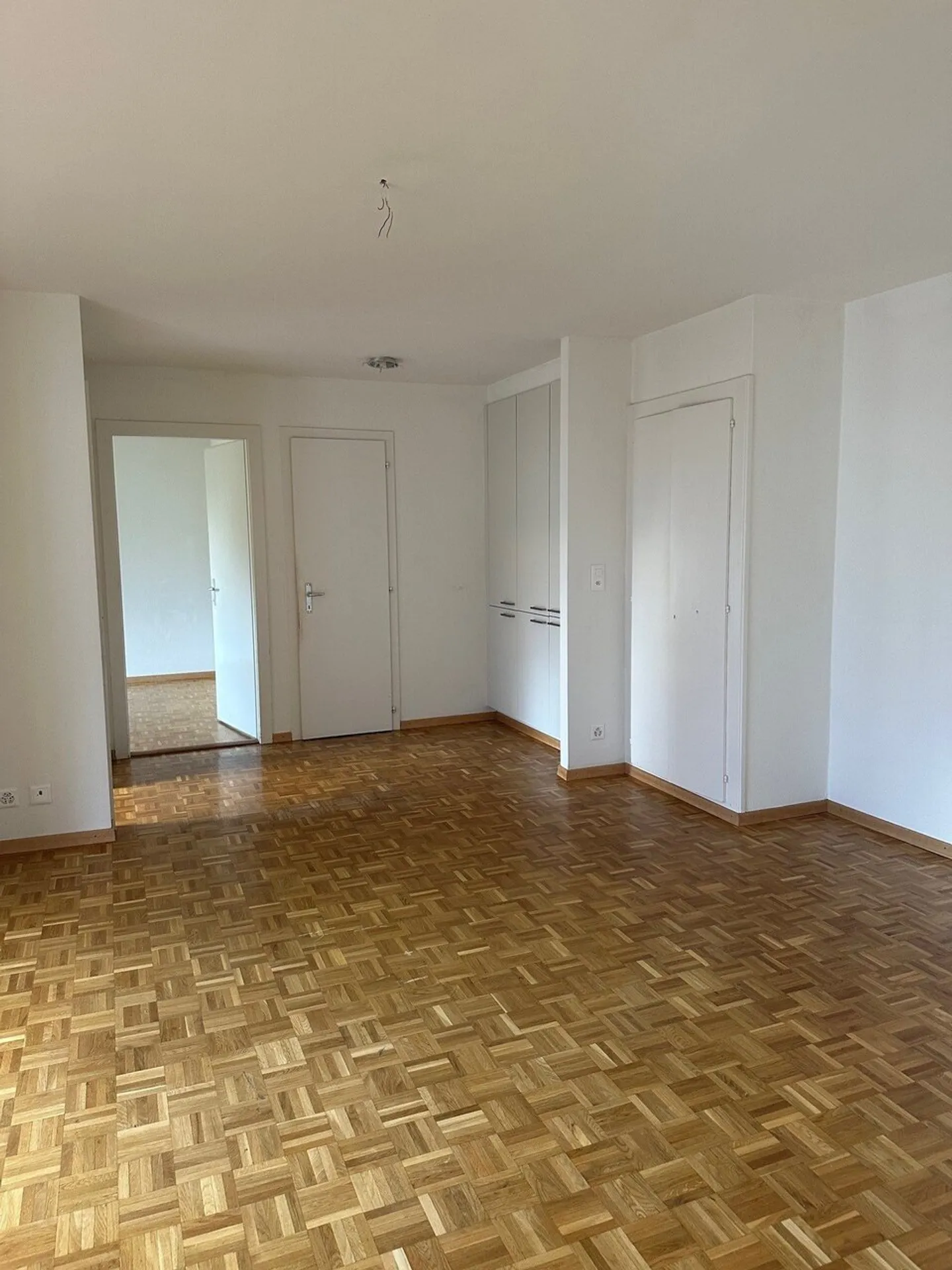Wohnung mit 5.0 Zimmern im 1. Stock - Foto 1 von 6