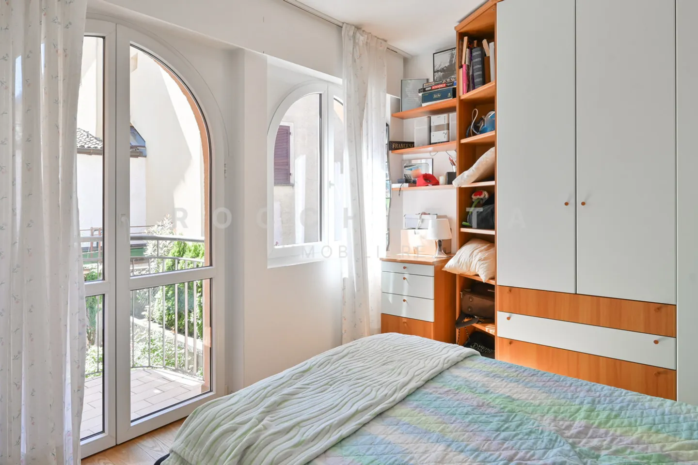Mediterranean Elegance with Guest Apartment Steps from the Lake - Photo 13 of 17