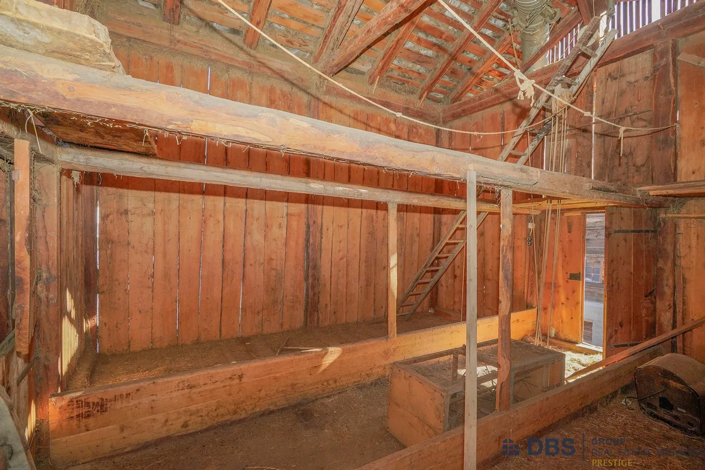 Chalet for sale - Photo 4 of 7