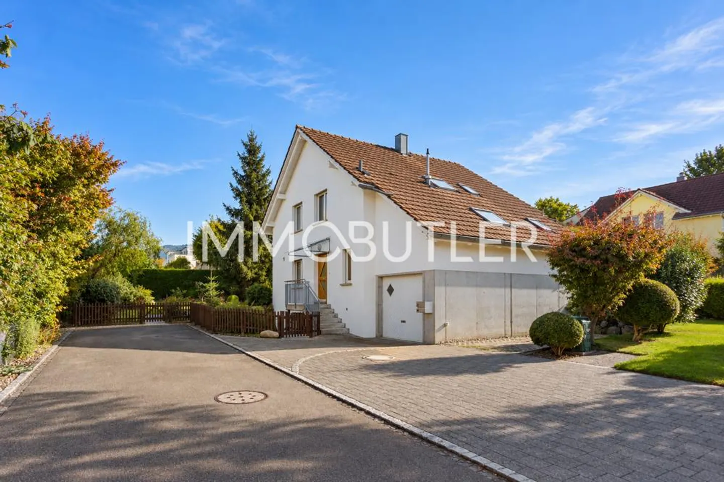 Maison familiale avec jardin dans un endroit calme - Photo 1 sur 9